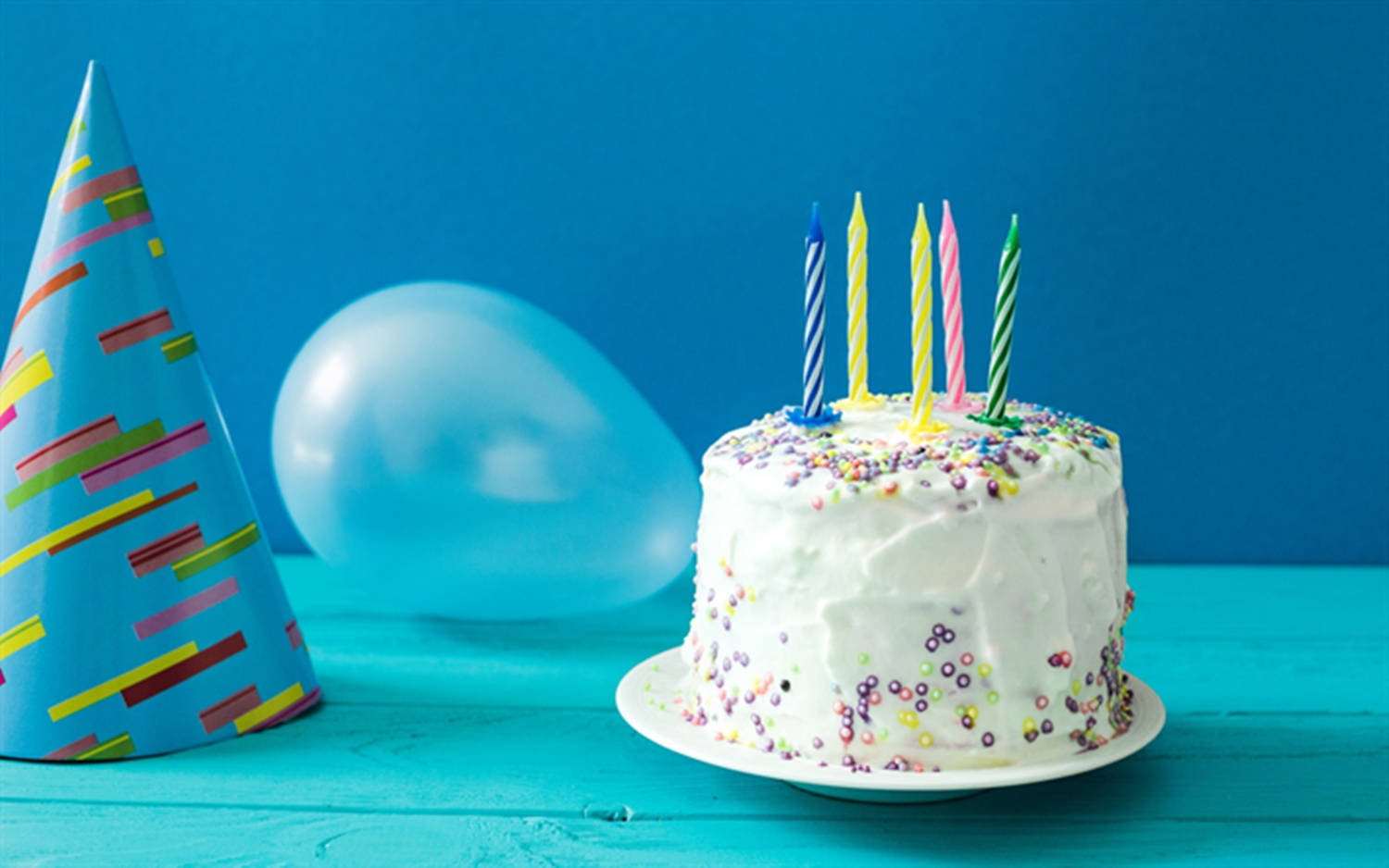 pastel blue birthday cake candles, white birthday cake, colorful sprinkles, HD Desktop Wallpaper