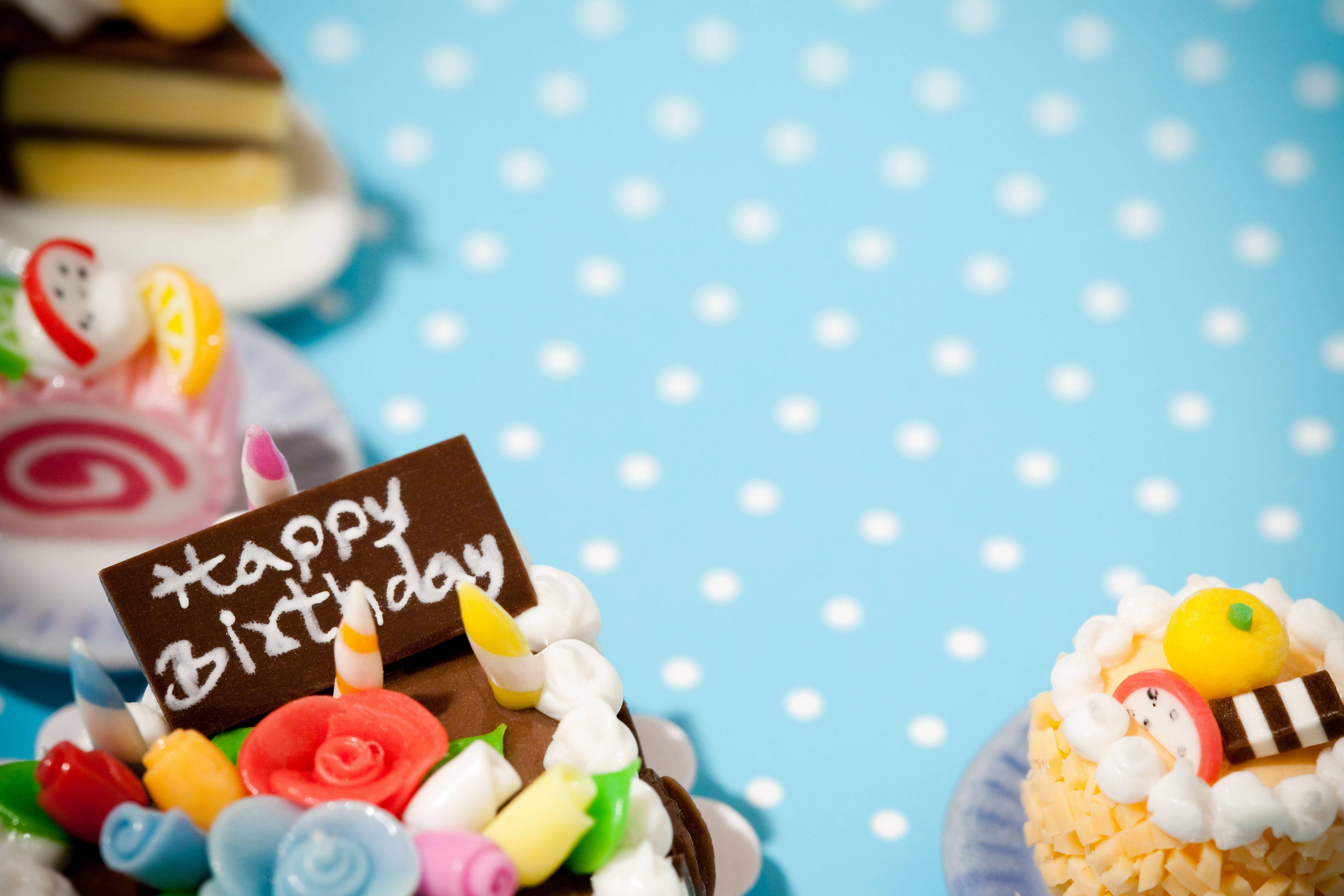 birthday cupcakes, candles, chocolate sign, 5K Desktop Wallpaper