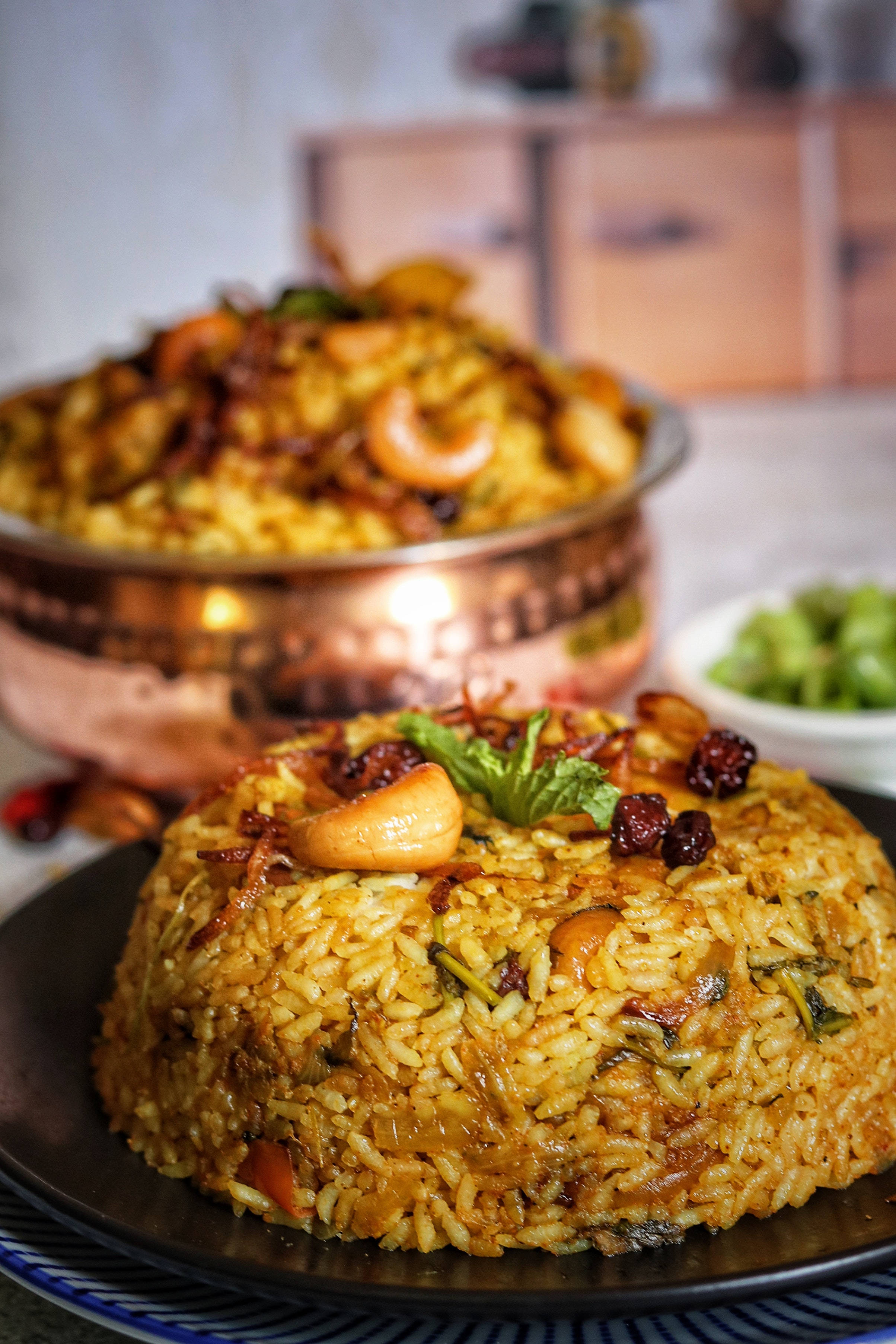golden spiced rice dish, cashews, raisins, 2K Phone Wallpaper