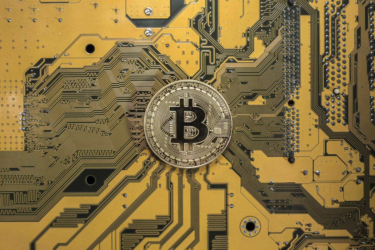 Bitcoin, gold, motherboard, HD Desktop Wallpaper