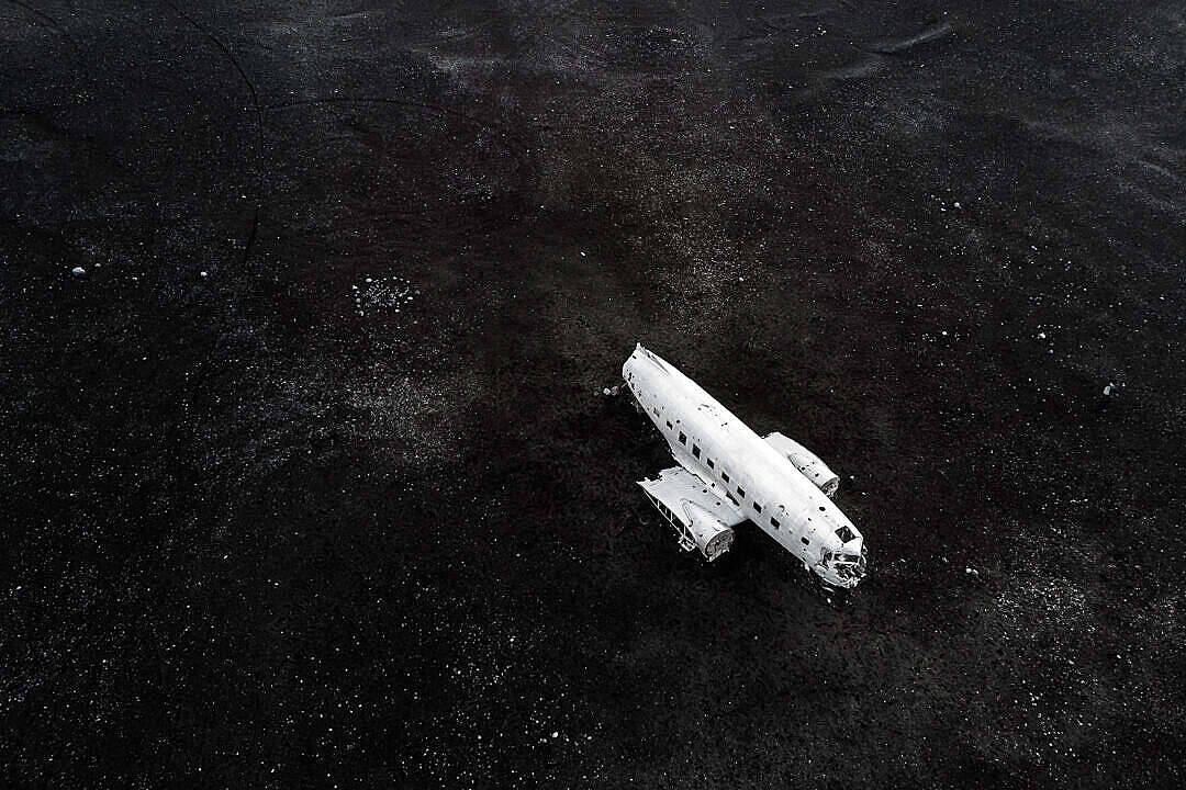 Black Aesthetic, plane wreckage, tumblr, SD Desktop Wallpaper