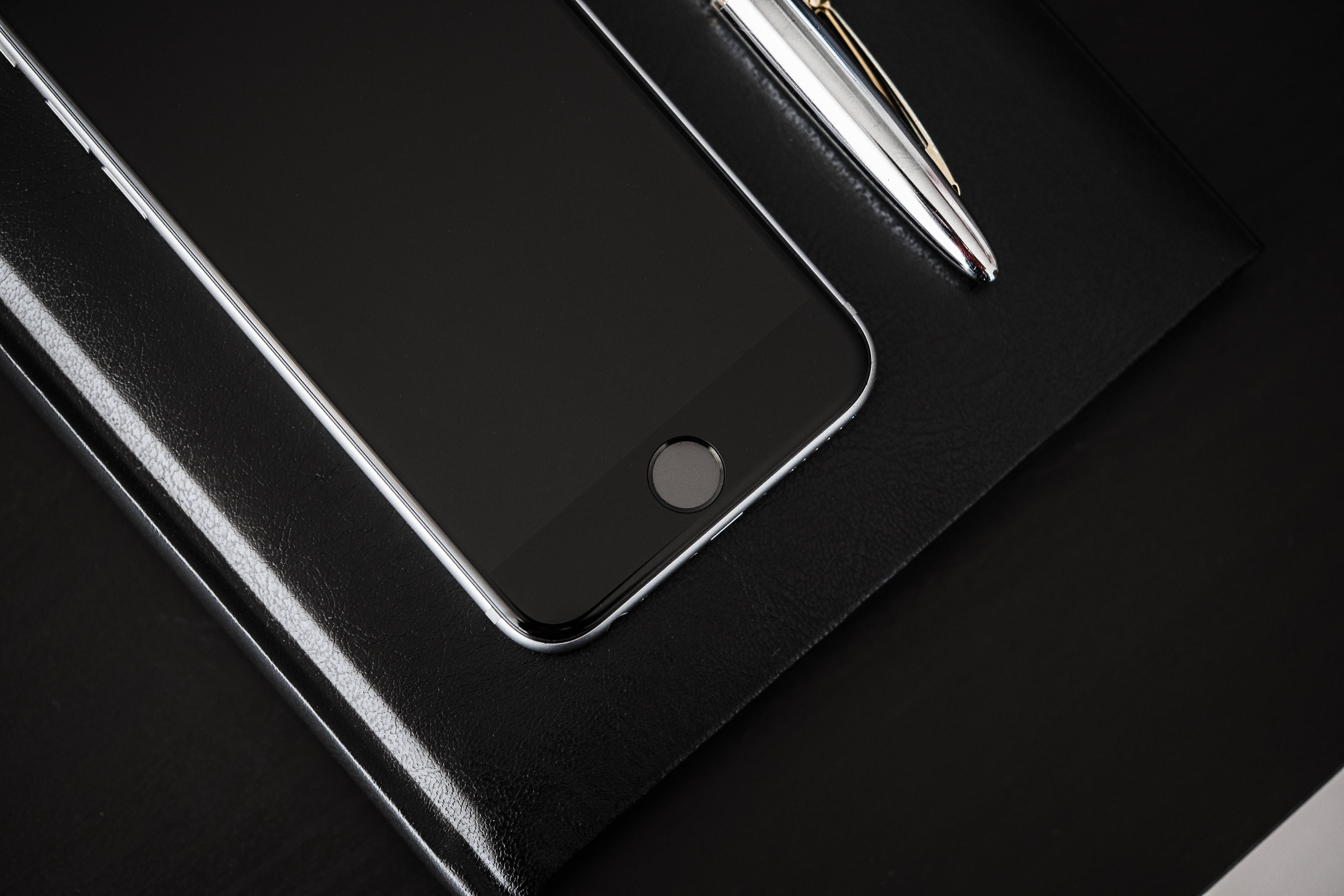 black aesthetic diary tumblr, laptop, silver pen, 4K Desktop Wallpaper