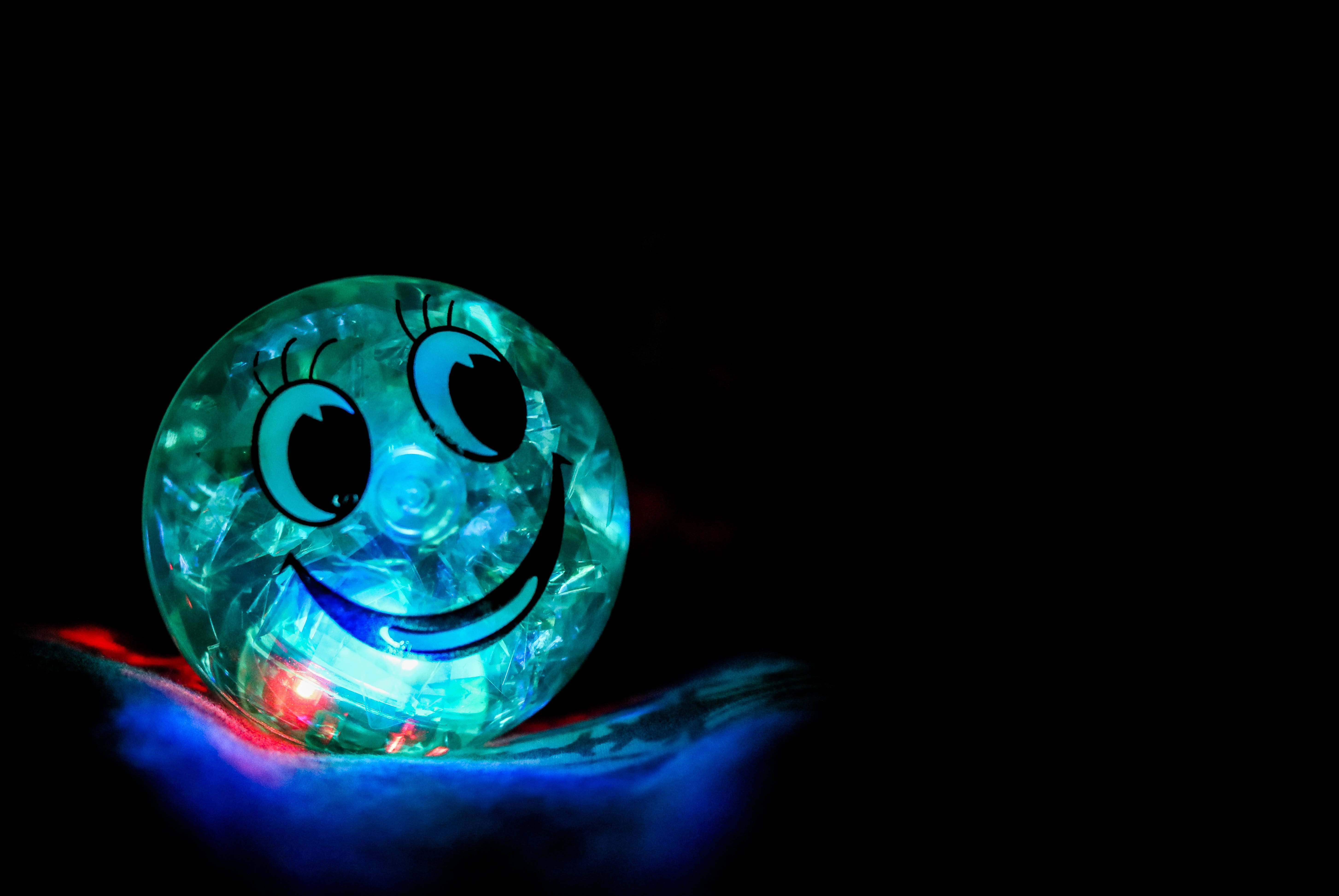 glowing blue smiley ball, cartoon eyes, lashes, 5K Desktop Wallpaper