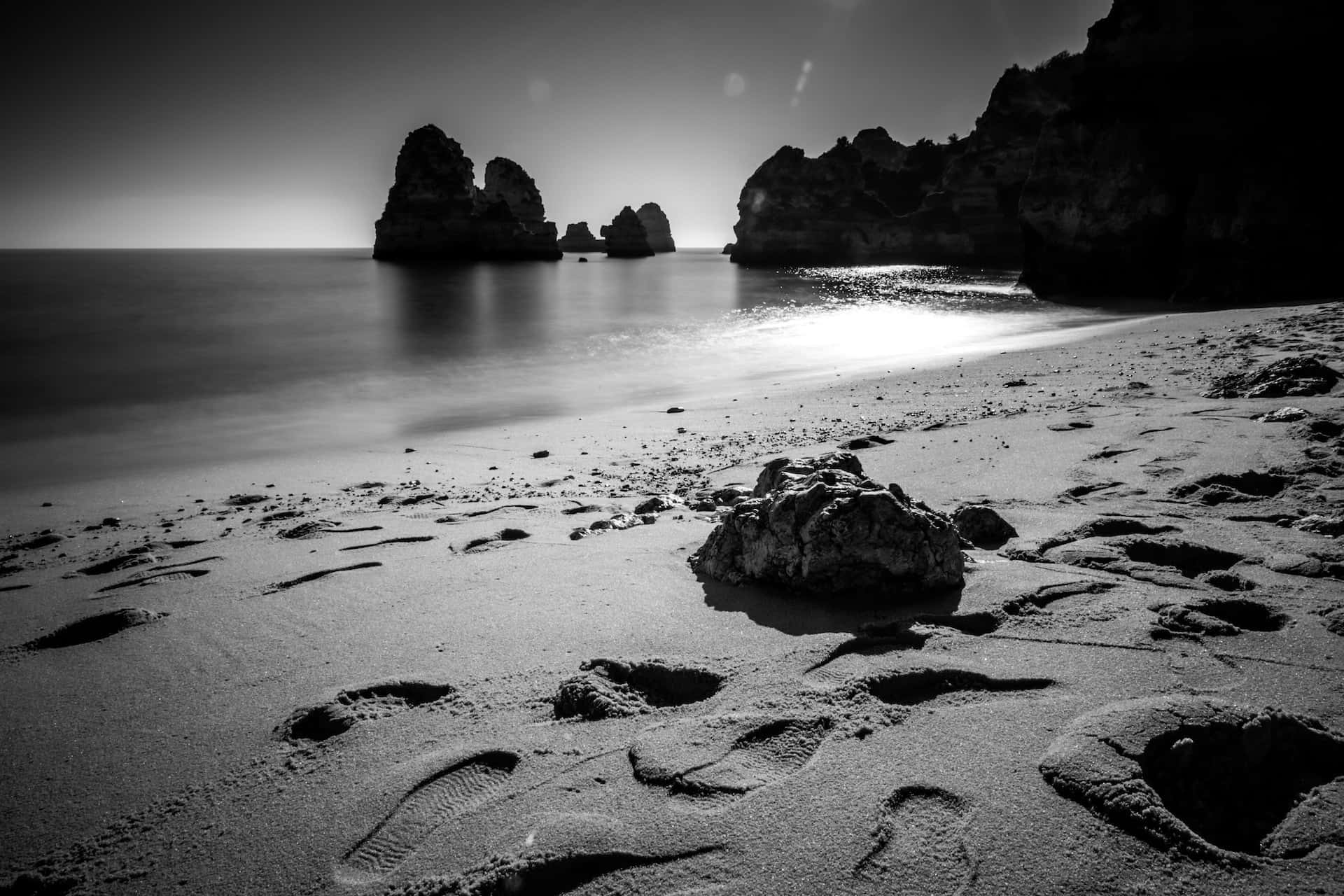 Black And White Beach, long exposure, footprints in sand, Full HD Desktop Wallpaper