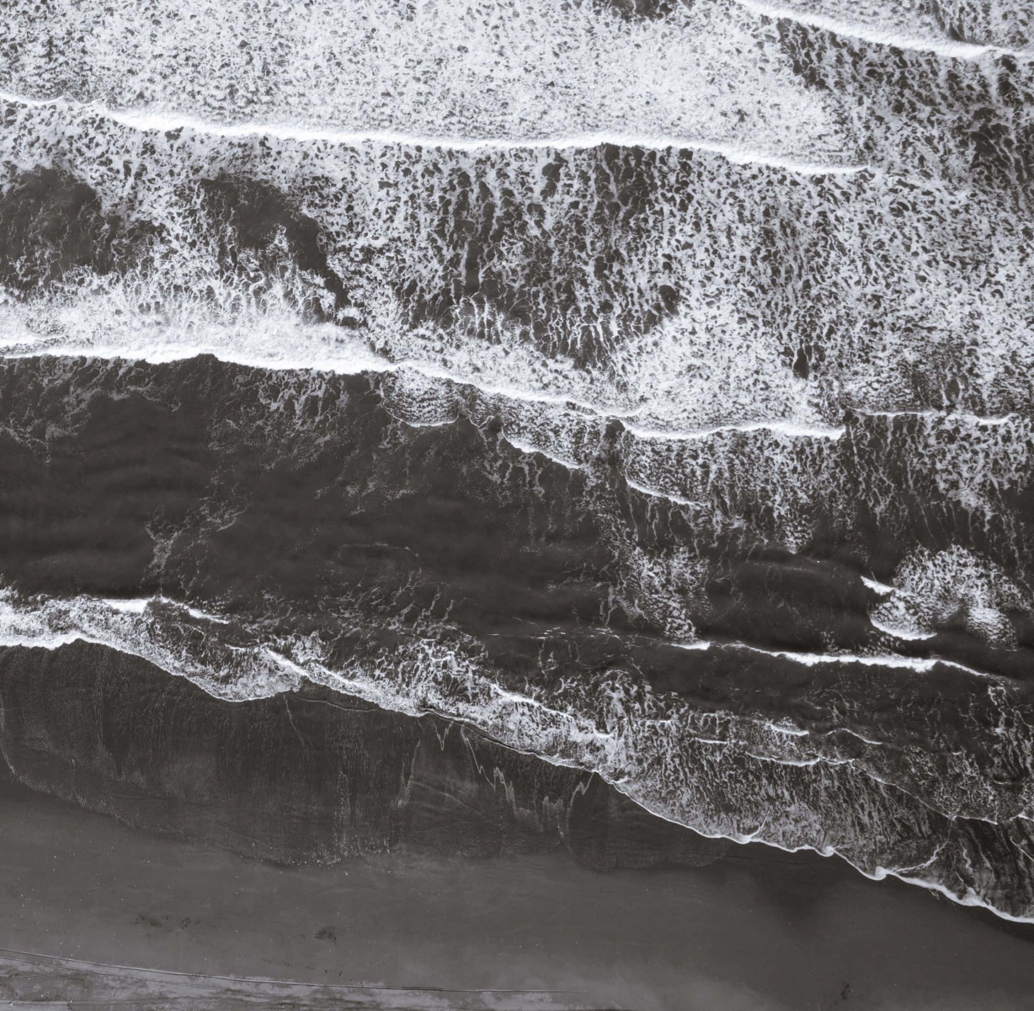 Black And White Beach, aerial black and white view, rhythmic ocean waves, Full HD Desktop Wallpaper