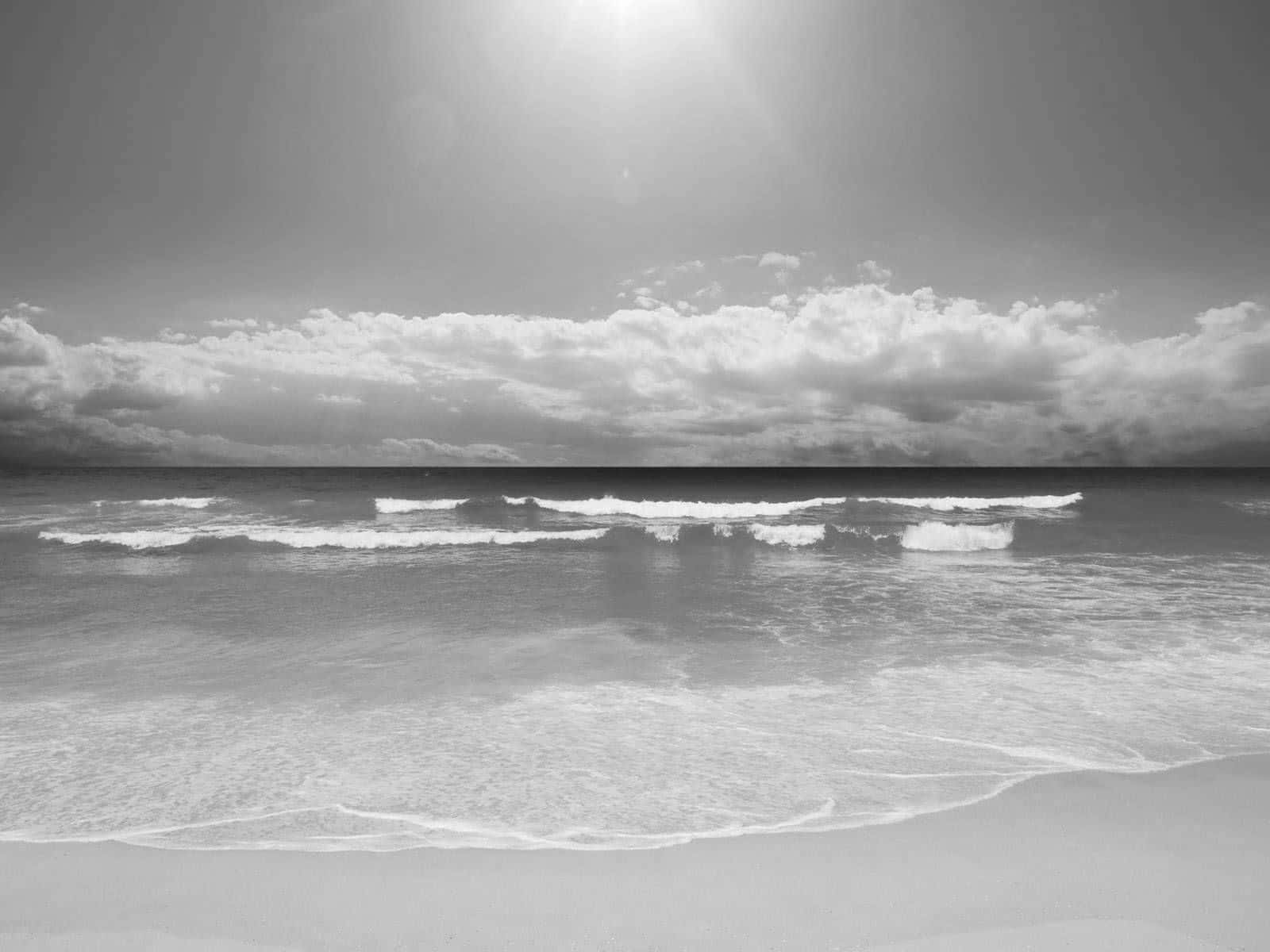 Black And White Beach, monochrome beach scene, gentle waves, HD Desktop Wallpaper