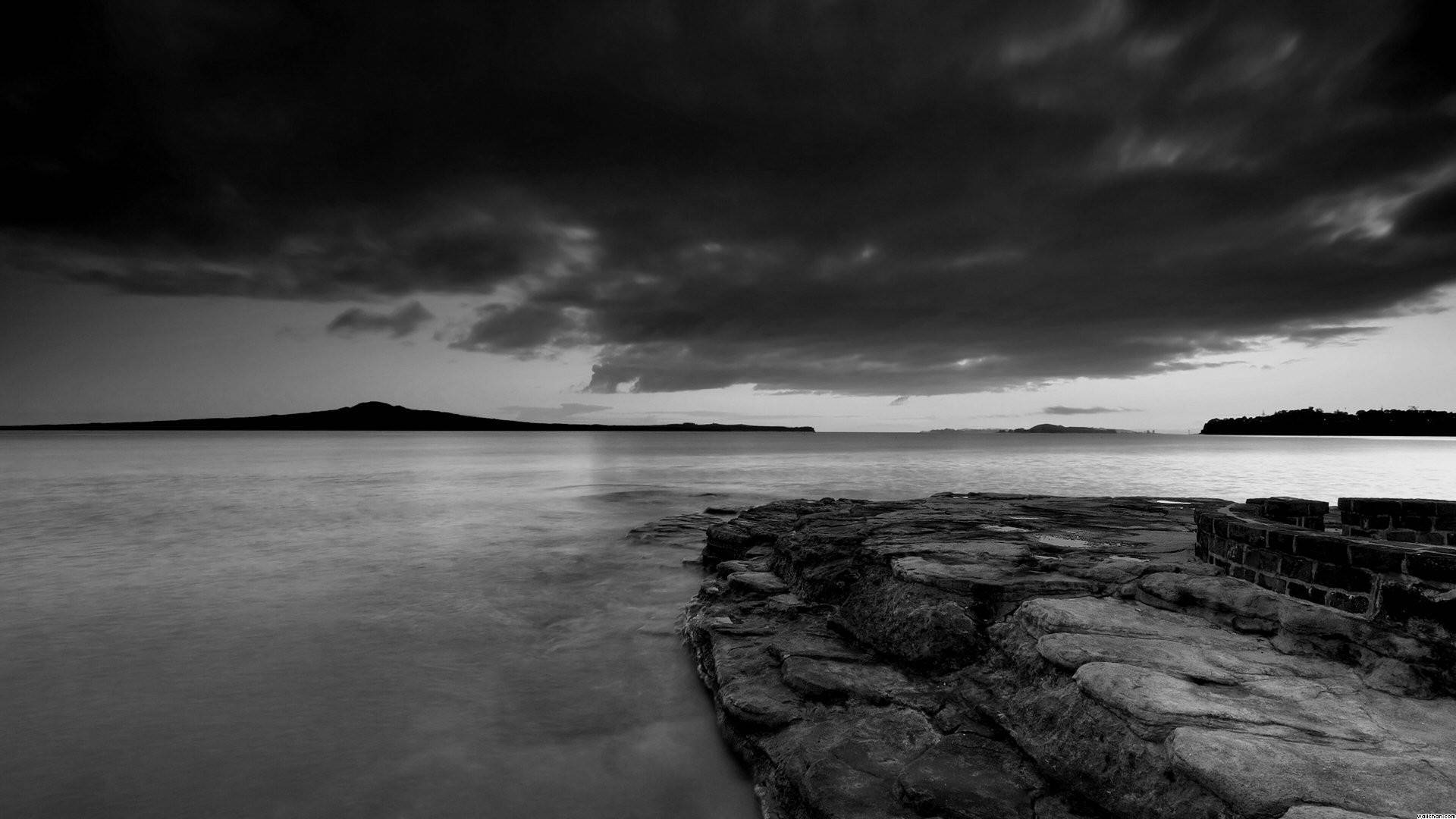 black and white, rocky shoreline, dramatic storm clouds, Full HD Desktop Wallpaper