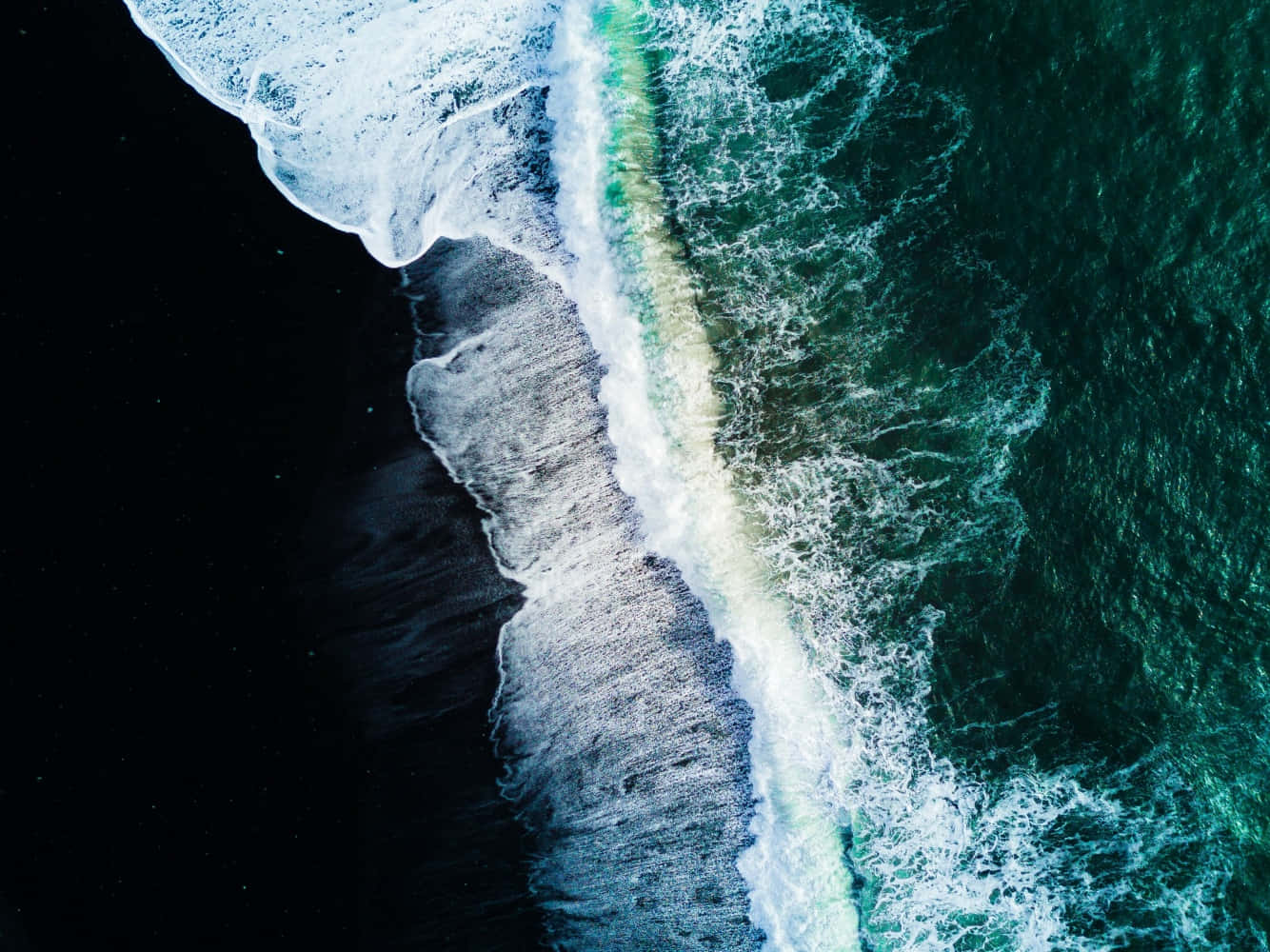 black sand beach, ocean waves, turquoise water, HD Desktop Wallpaper