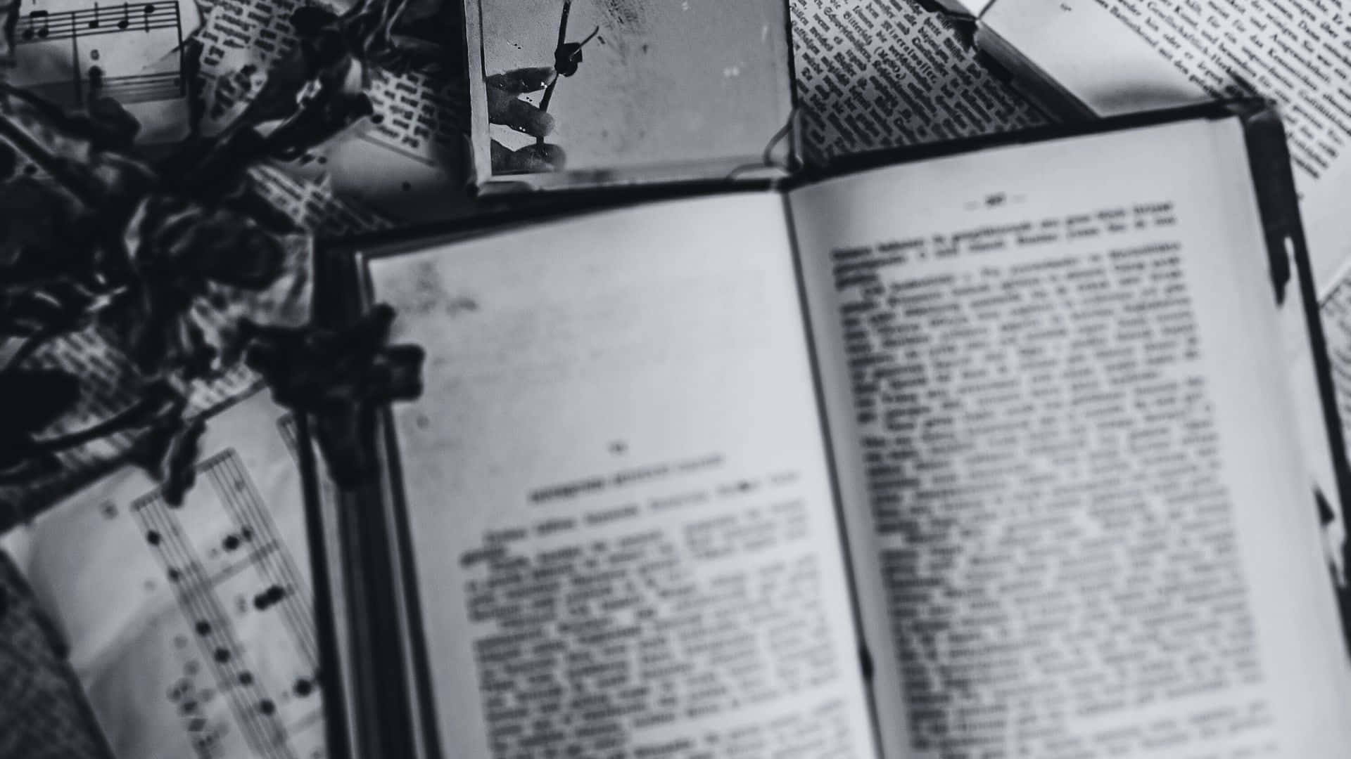 Black And White Book, 1920 x 1080, open book, Full HD Desktop Wallpaper