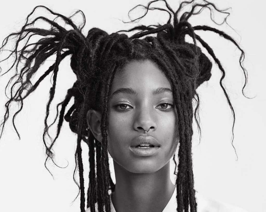 black and white portrait, woman, voluminous dreadlocks, SD Desktop Wallpaper