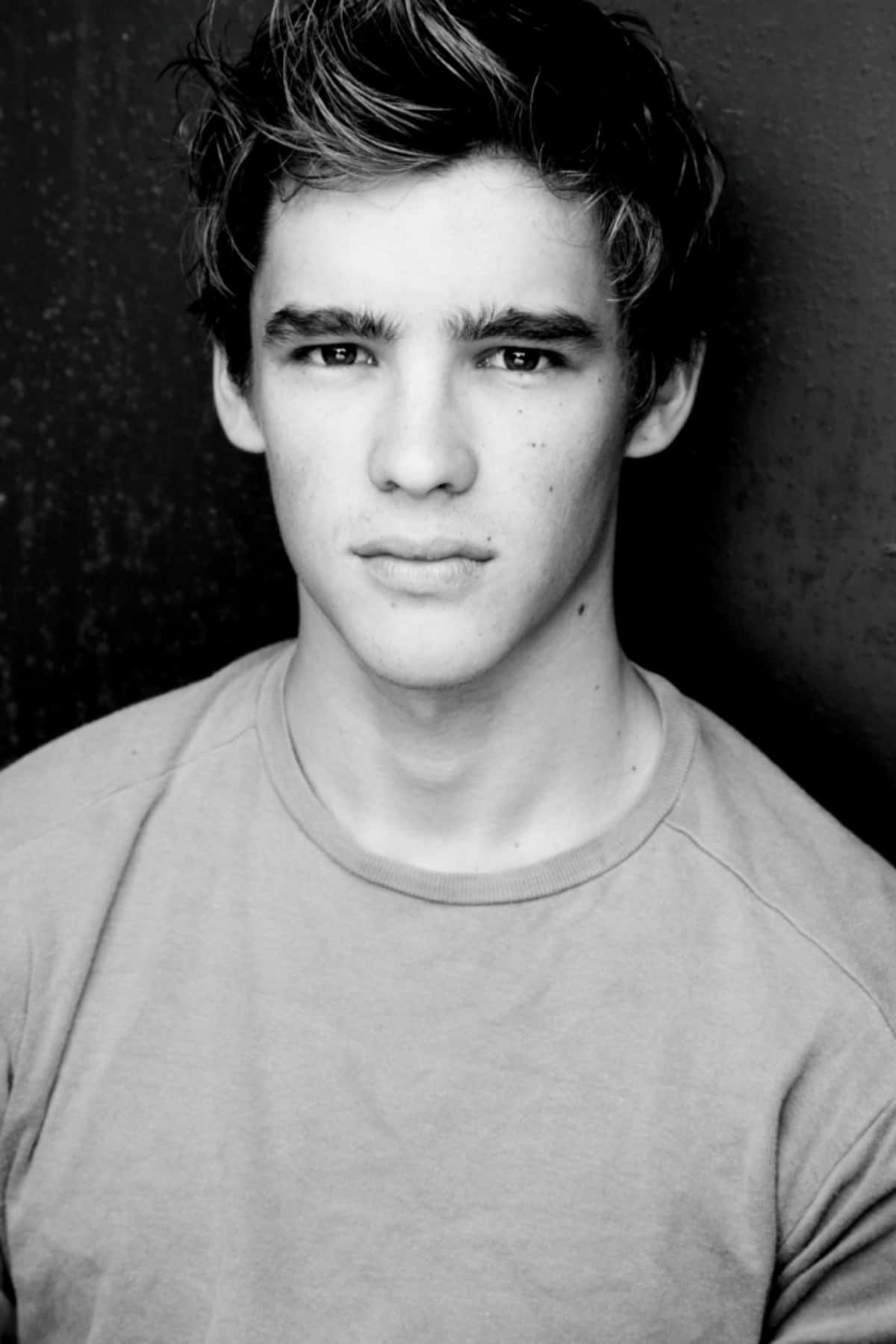 young actor, black and white portrait, tousled hair, HD Phone Wallpaper