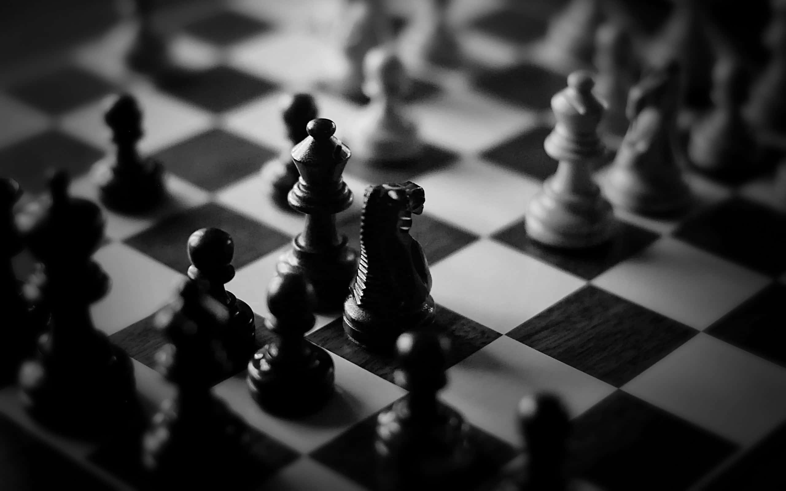 black and white chess, chess board, wooden board, 2K Desktop Wallpaper