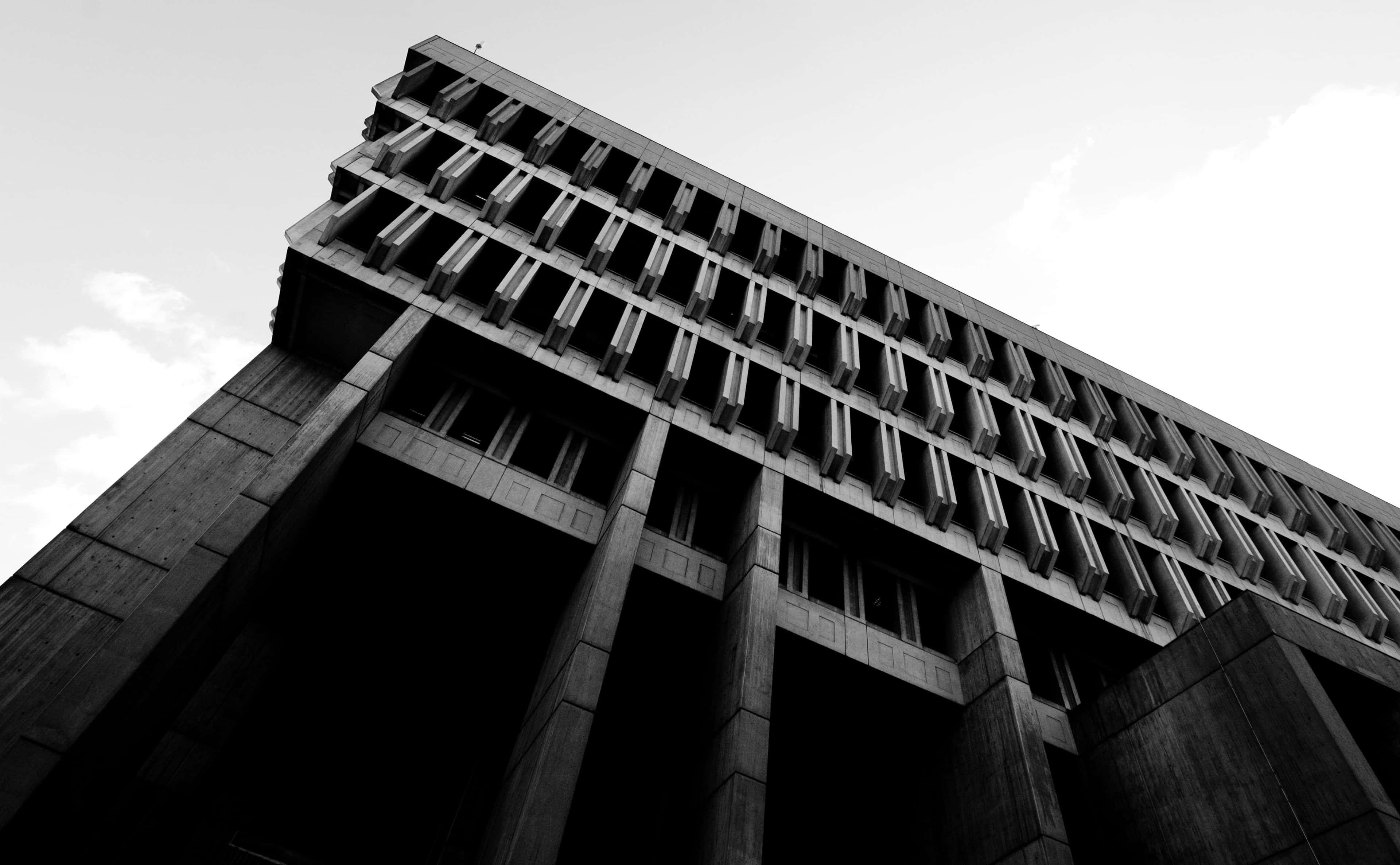 black and white city, brutalist concrete building, geometric patterns, 4K Desktop Wallpaper