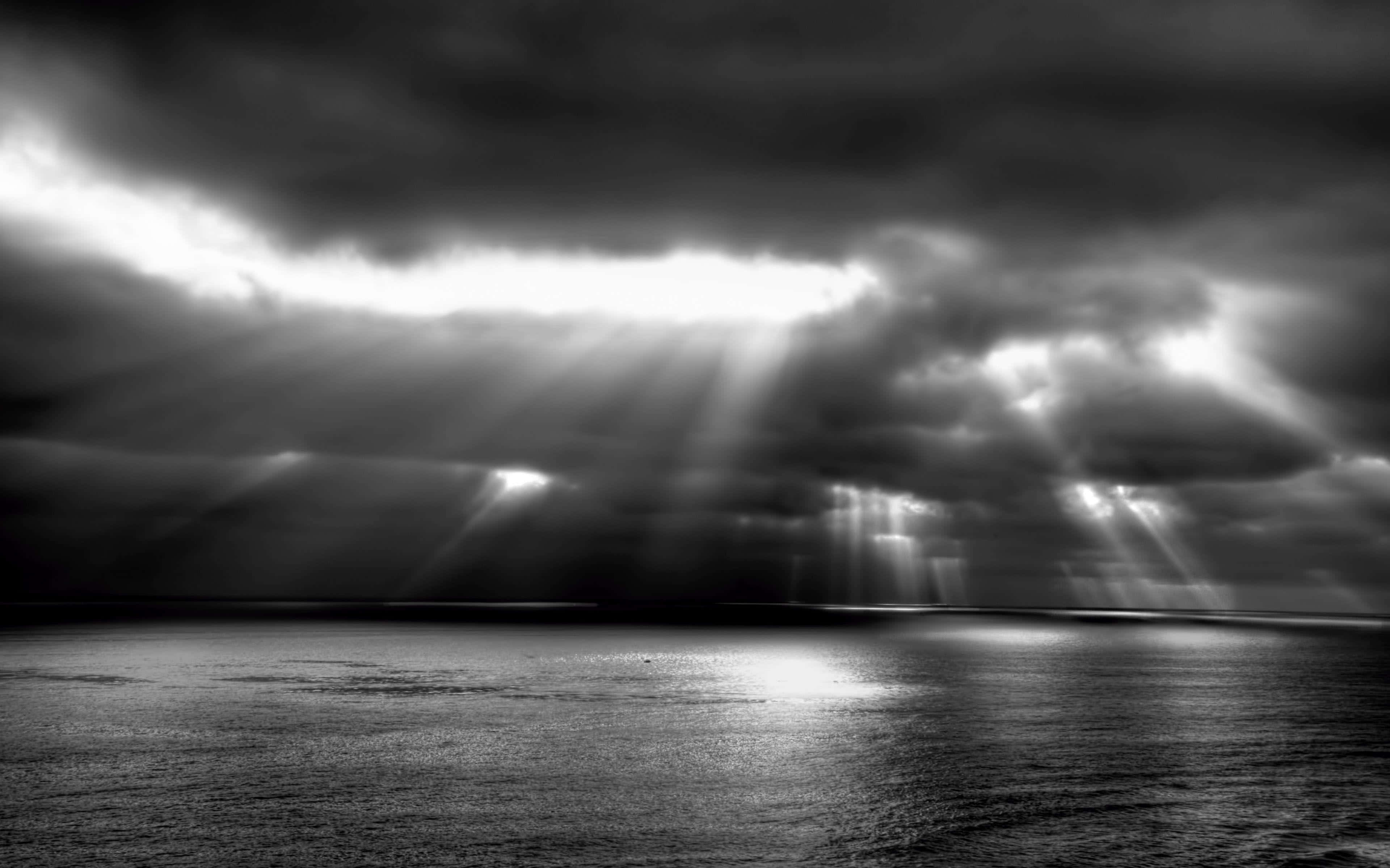 Black And White Cloud, rays of light, storm clouds, 4K Desktop Wallpaper