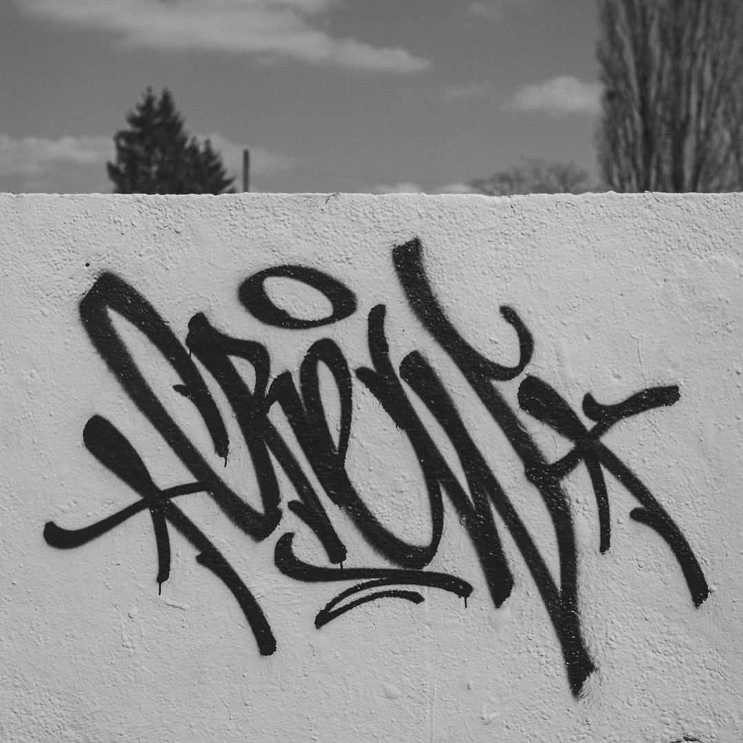 black and white graffiti tag, wall fence, textured white wall, SD Desktop Wallpaper