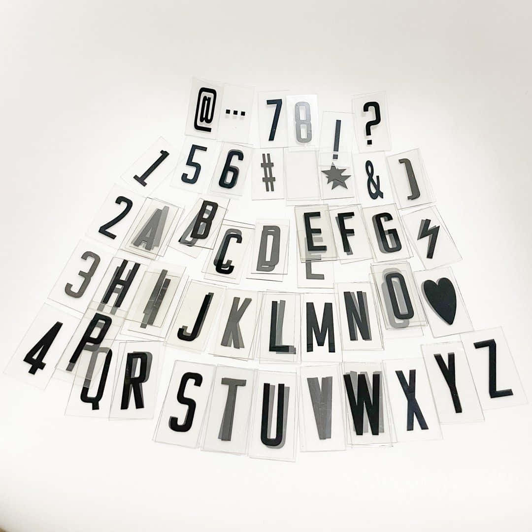 black and white letter, letter, number, SD Desktop Wallpaper
