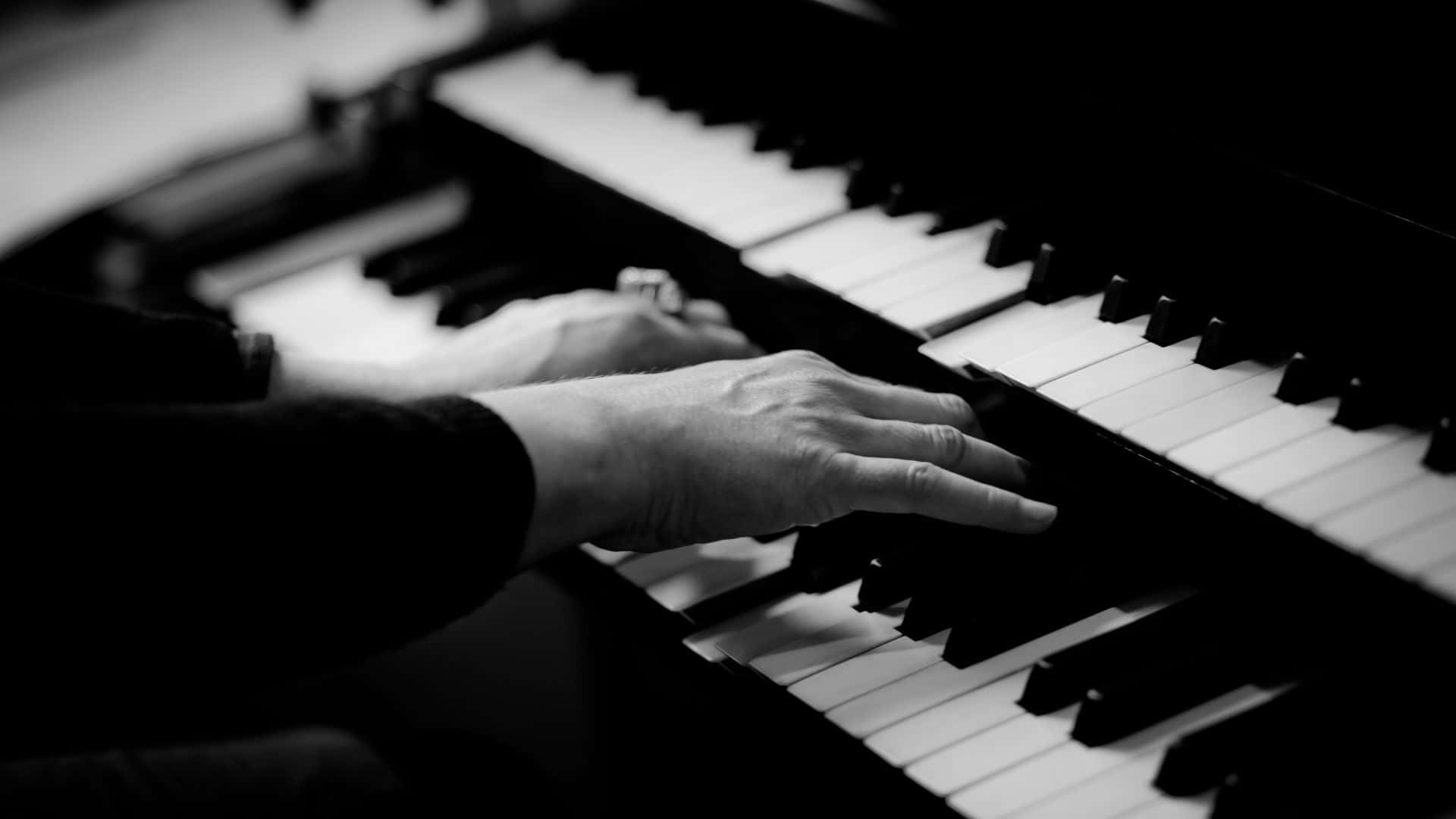black and white music, piano, hands, Full HD Desktop Wallpaper