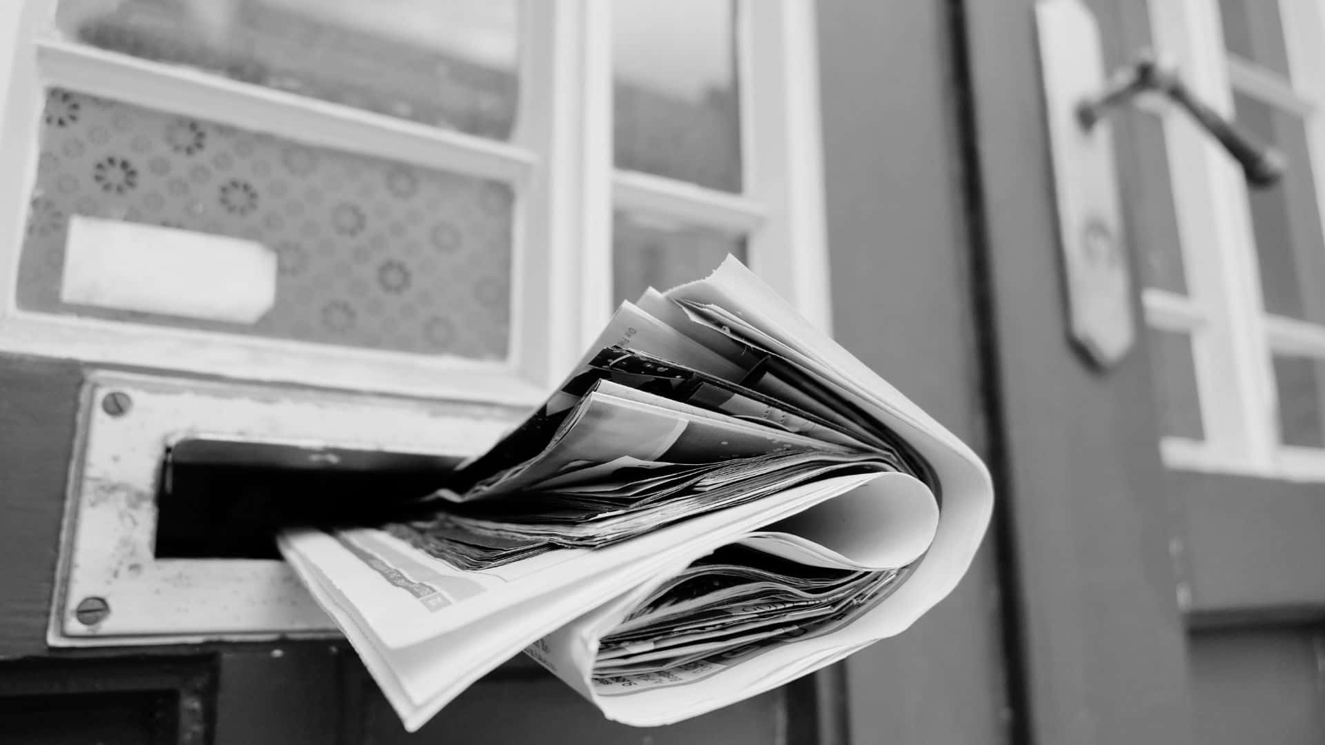 black and white newspaper, wooden door, weathered mailbox, Full HD Desktop Wallpaper