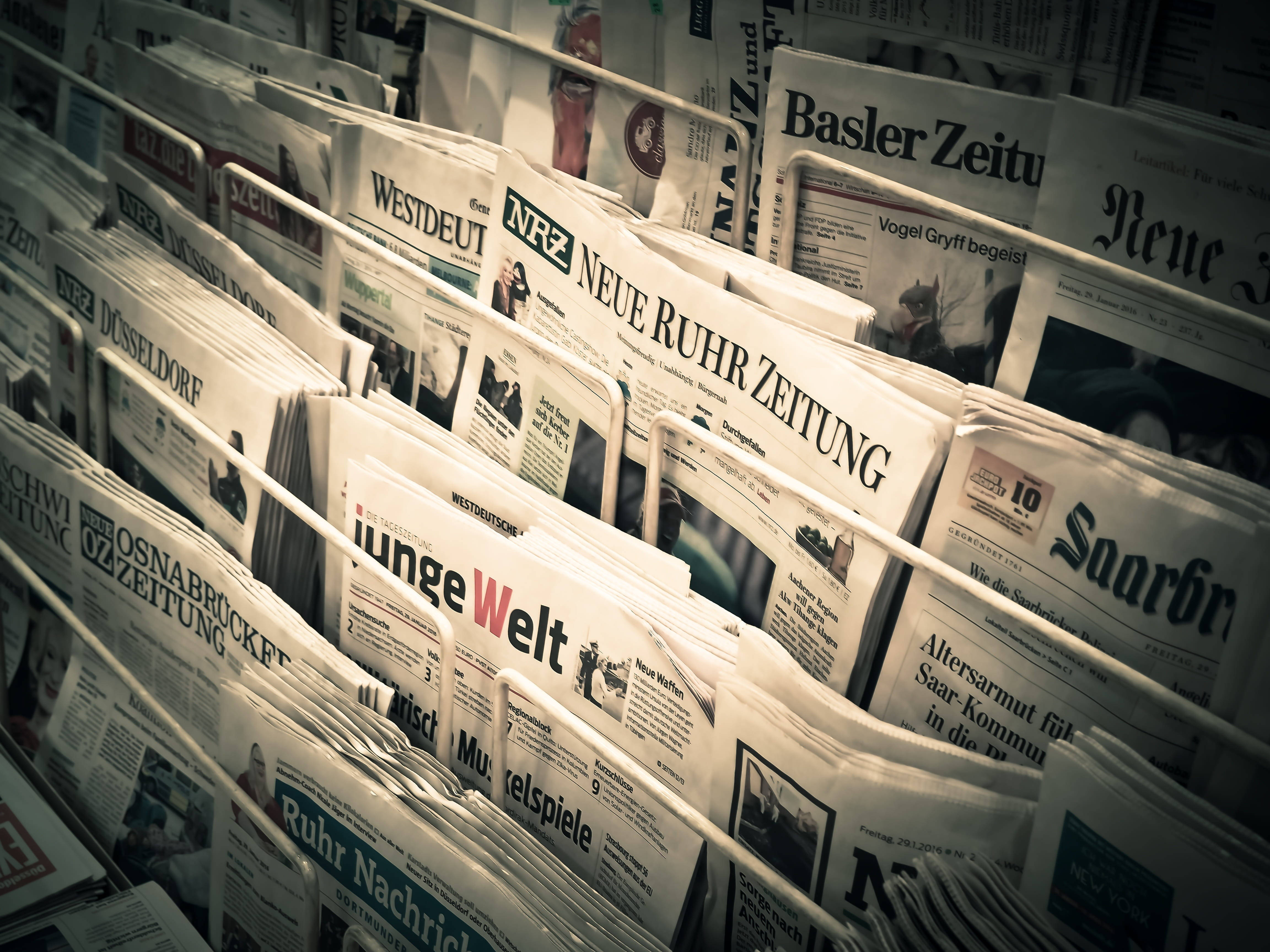 newspaper stand, German newspapers, rack, 4K Desktop Wallpaper