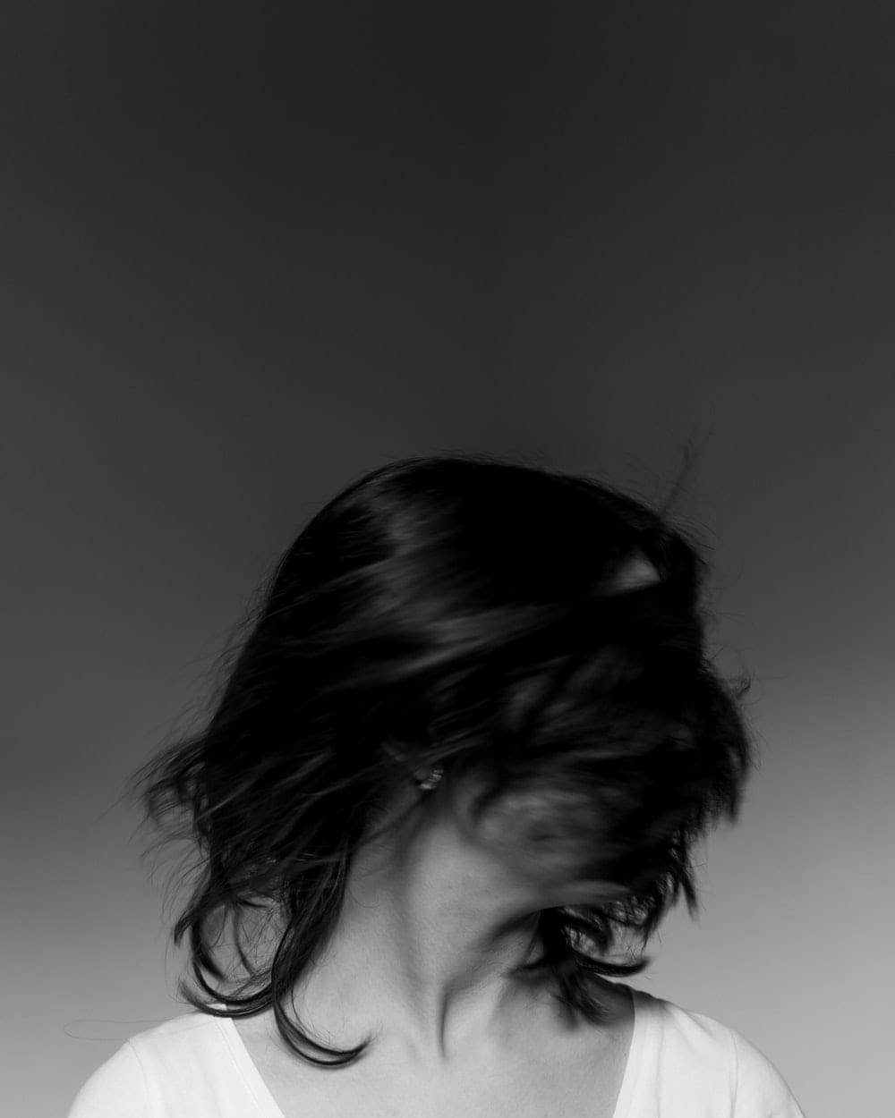Aesthetic Girl Black And White PFP, black and white portrait, dark hair, SD Phone Wallpaper