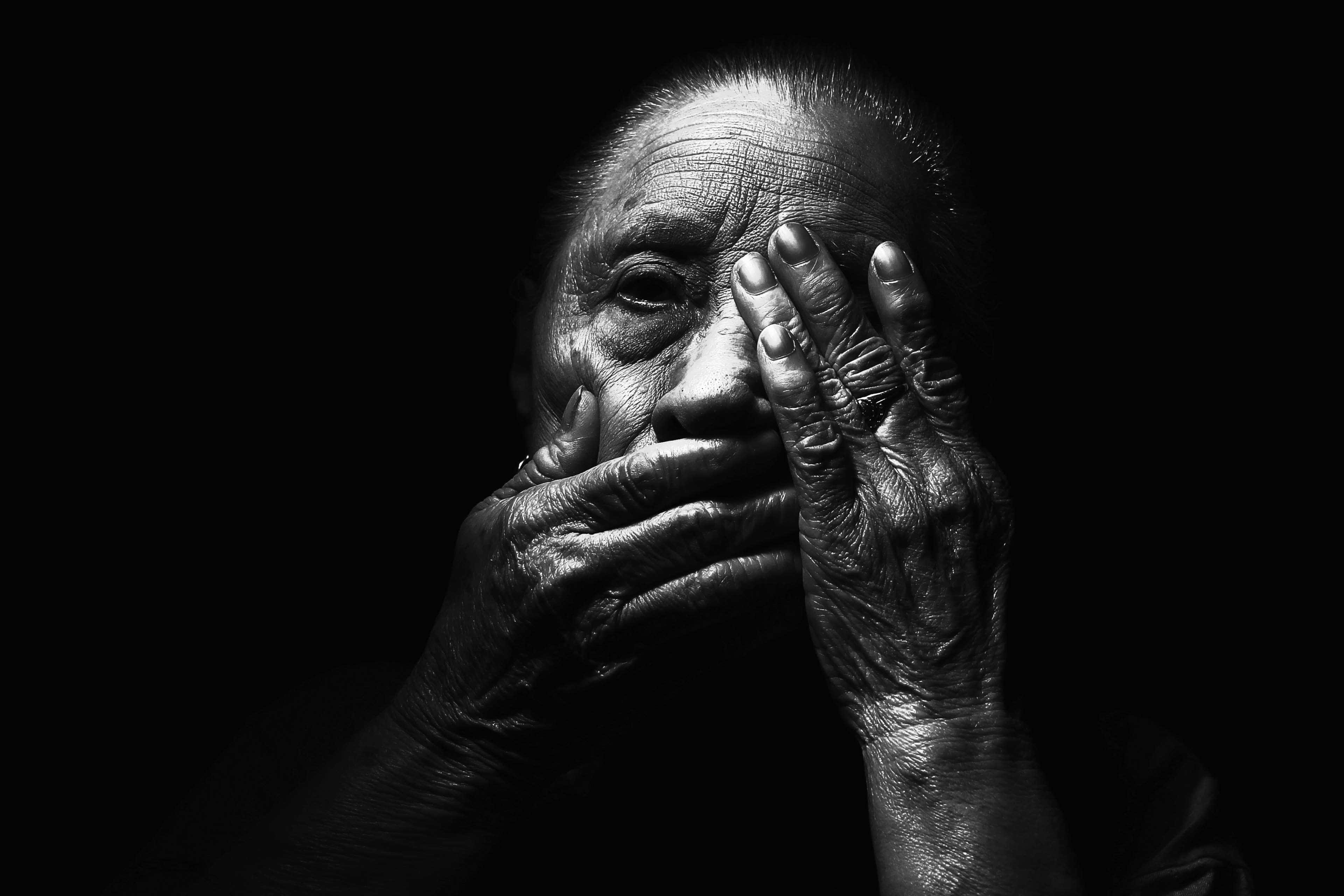 older black woman, wrinkled hands, face, 4K Desktop Wallpaper