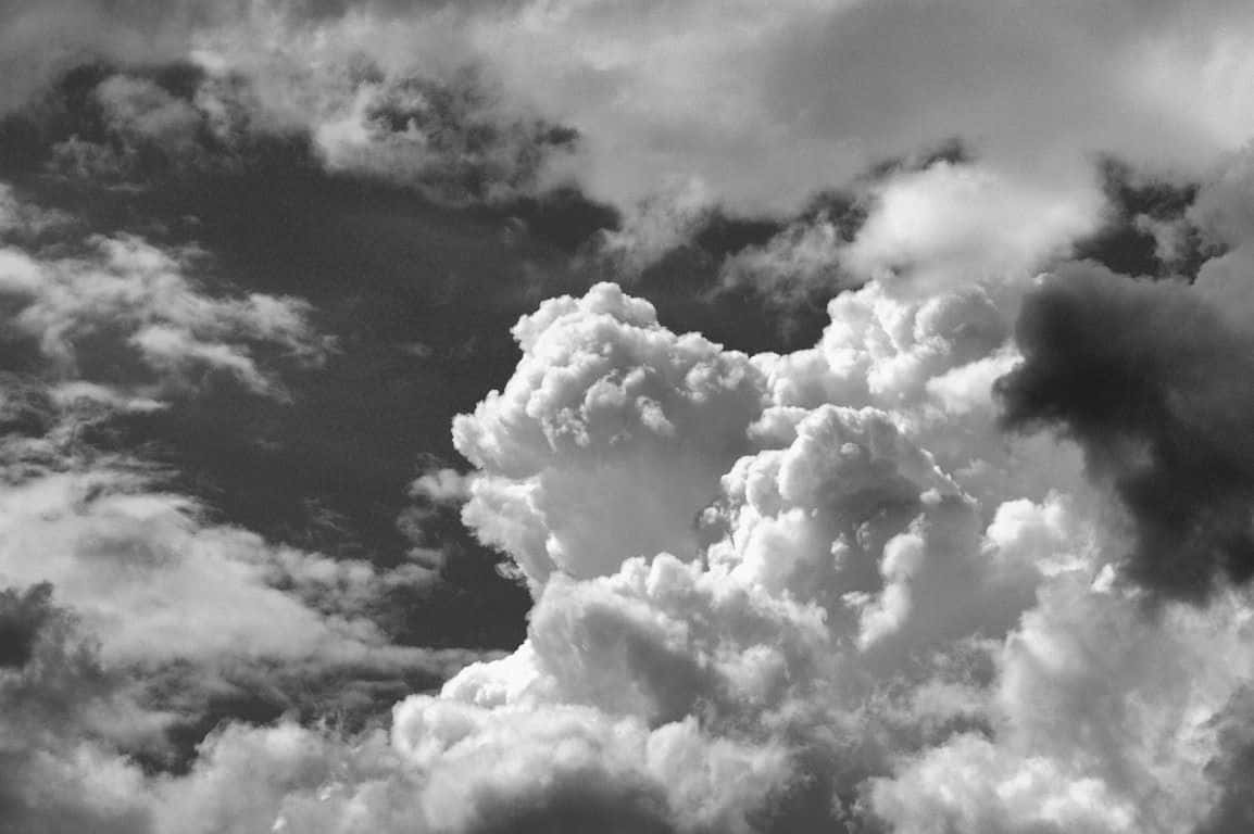 Black and White Sky, monochrome clouds, textured peaks, SD Desktop Wallpaper