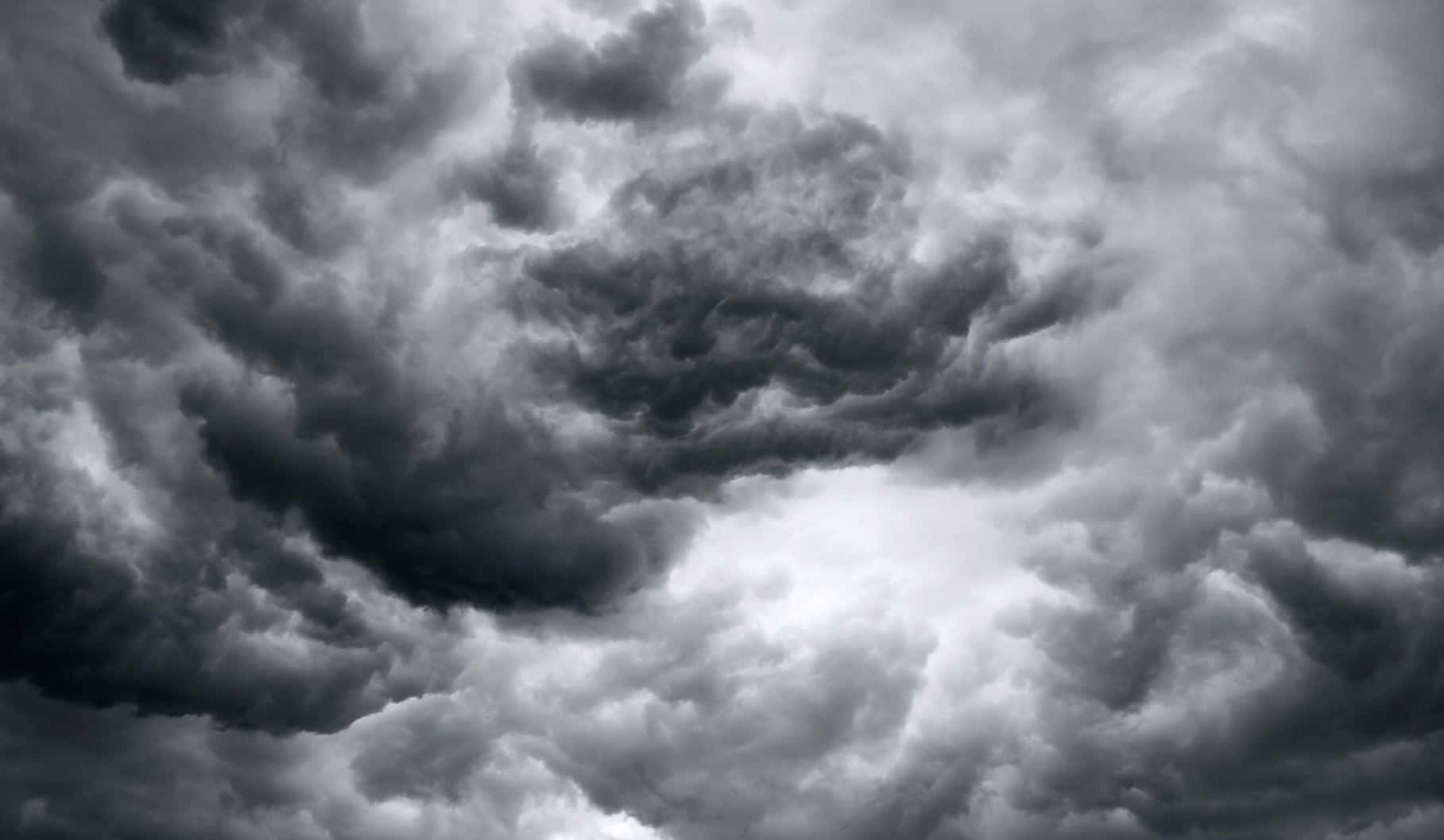 Black And White Storm, monochrome storm clouds, turbulent sky, HD Desktop Wallpaper