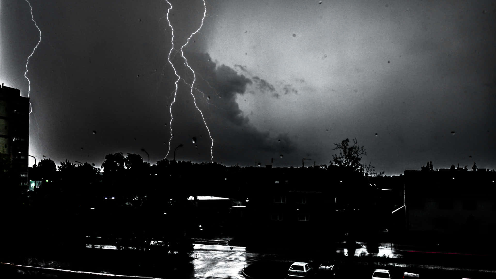 Black And White Storm, stormy urban skyline, lightning strikes, Full HD Desktop Wallpaper