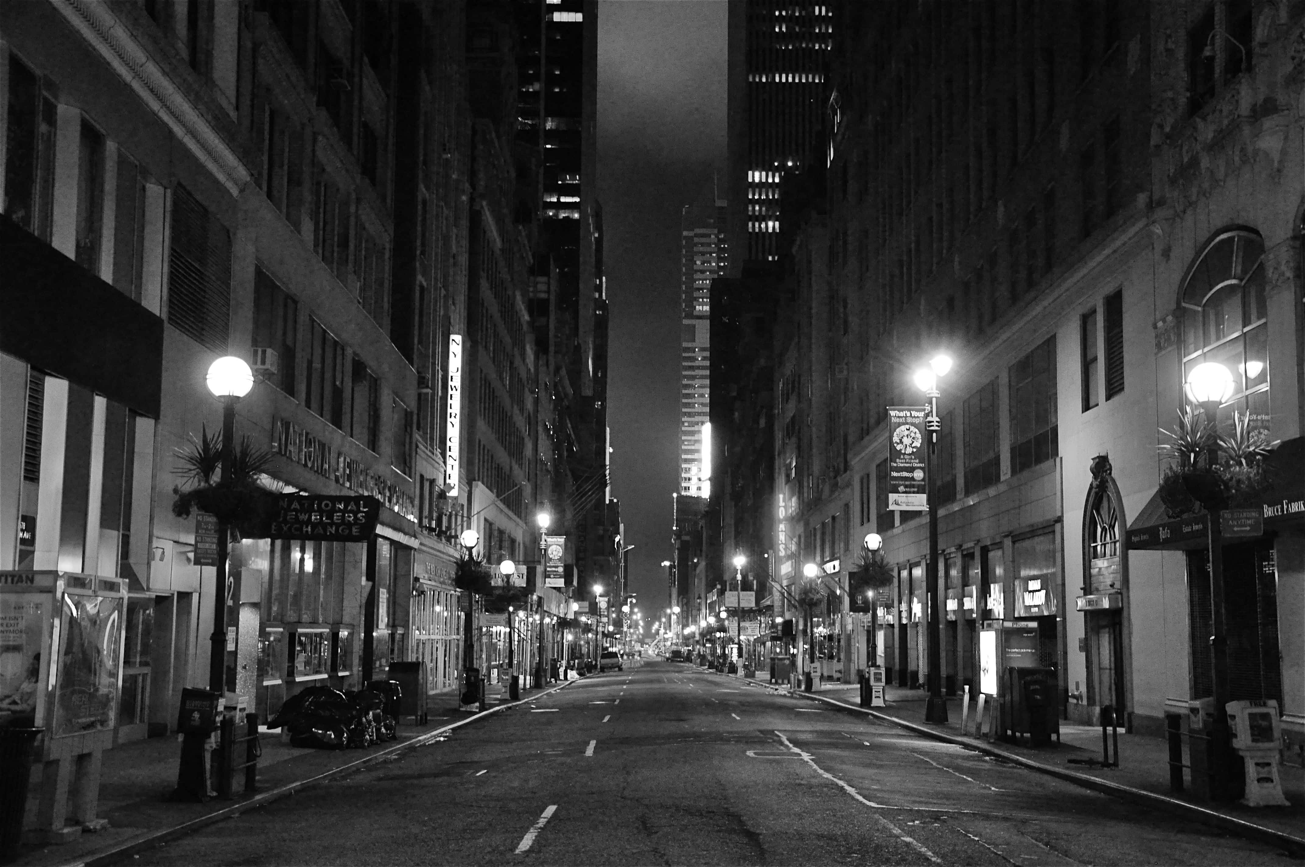 black and white street, nighttime city street, tall buildings, 4K Desktop Wallpaper