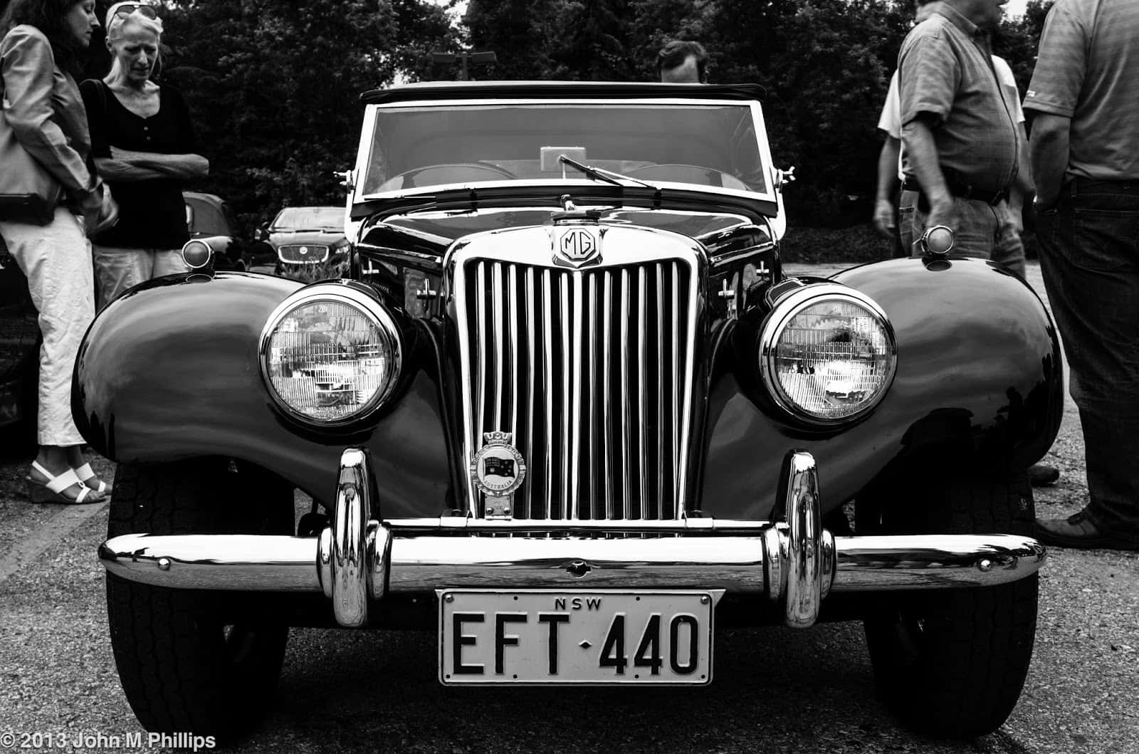 MG convertible, chrome grille, round headlights, HD Desktop Wallpaper