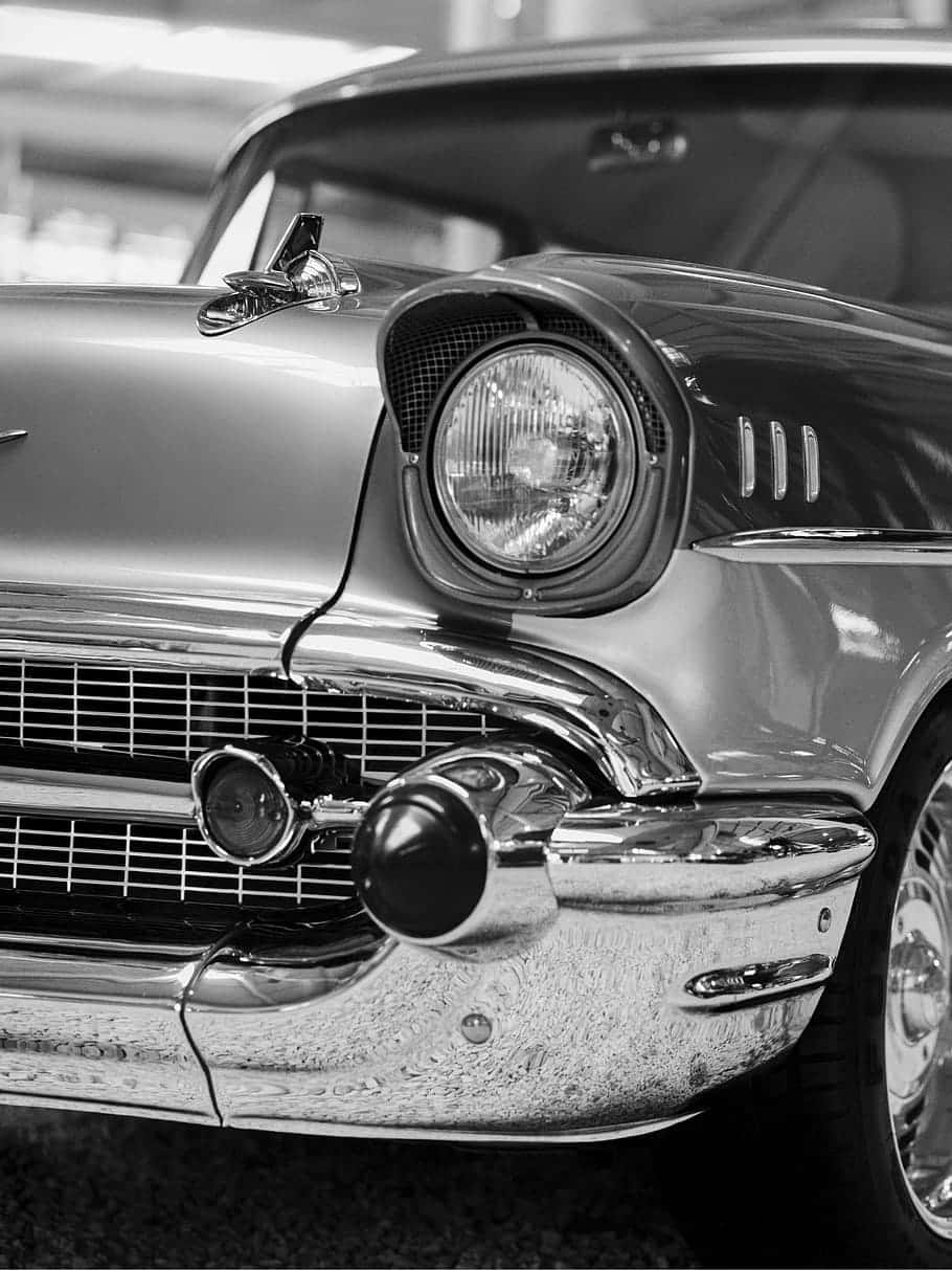 vintage car, gleaming chrome grille, round headlight, SD Phone Wallpaper