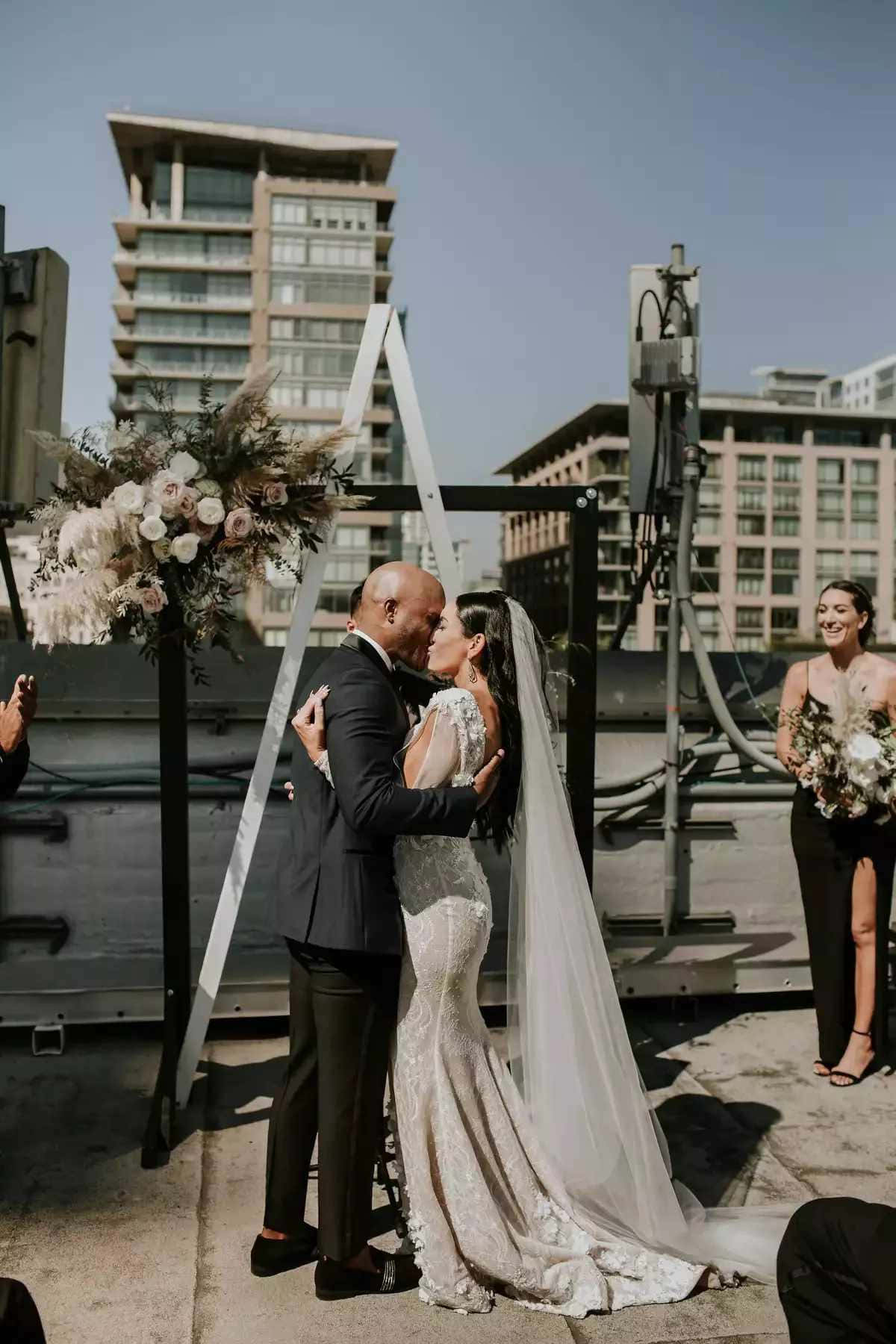 black and white wedding, floral arch, sunny rooftop wedding, HD Phone Wallpaper
