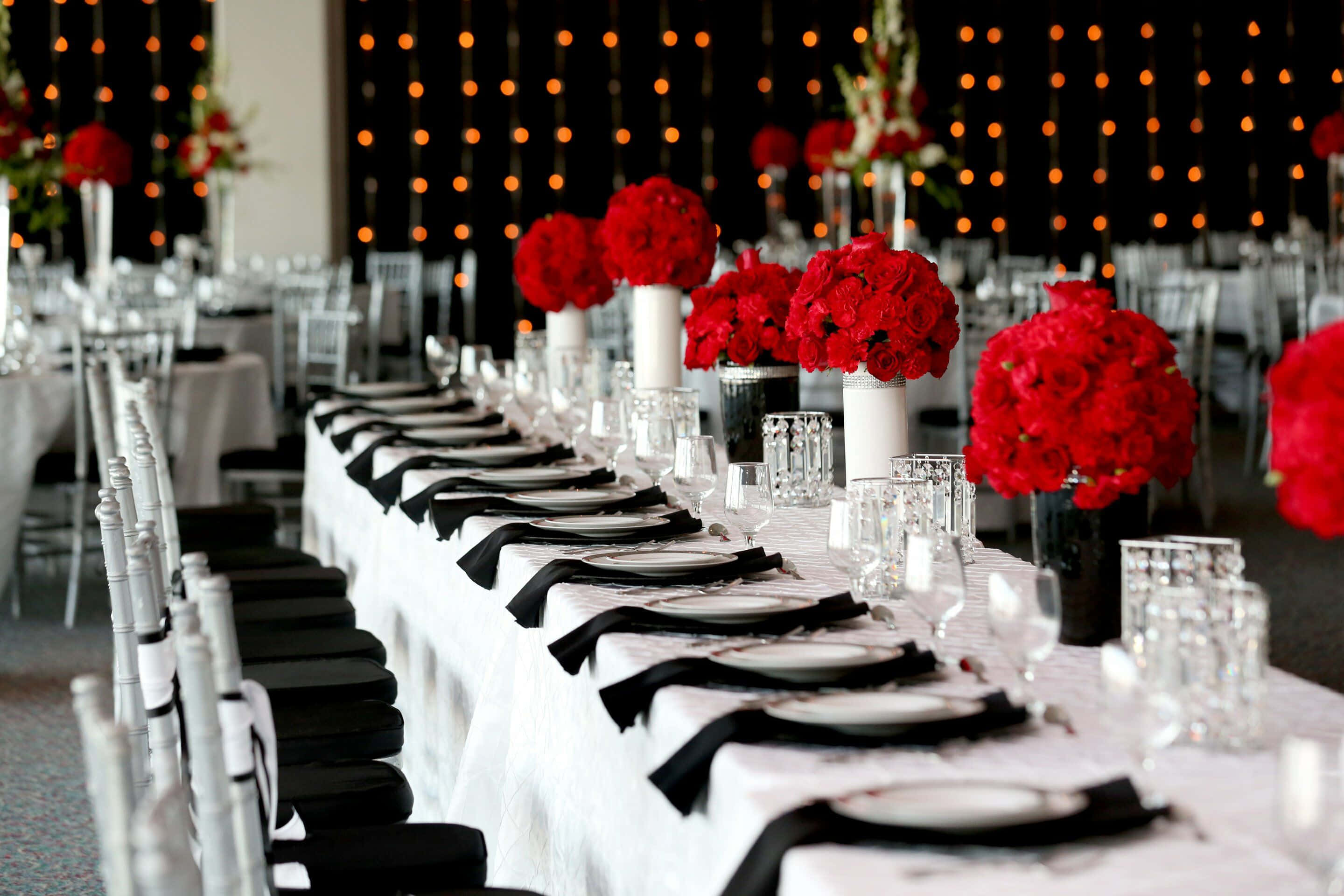 Black And White Wedding, white linens, black napkins, 2K Desktop Wallpaper
