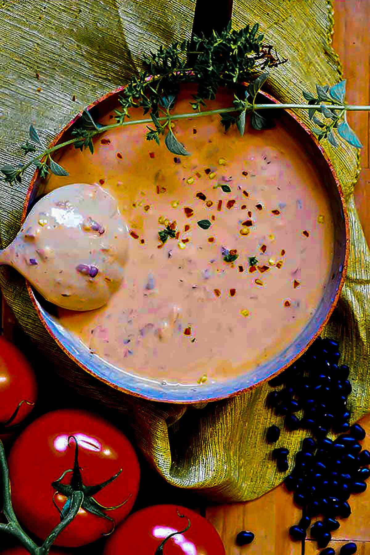 Black Bean Soup, creamy tomato soup, rustic bowl, HD Phone Wallpaper