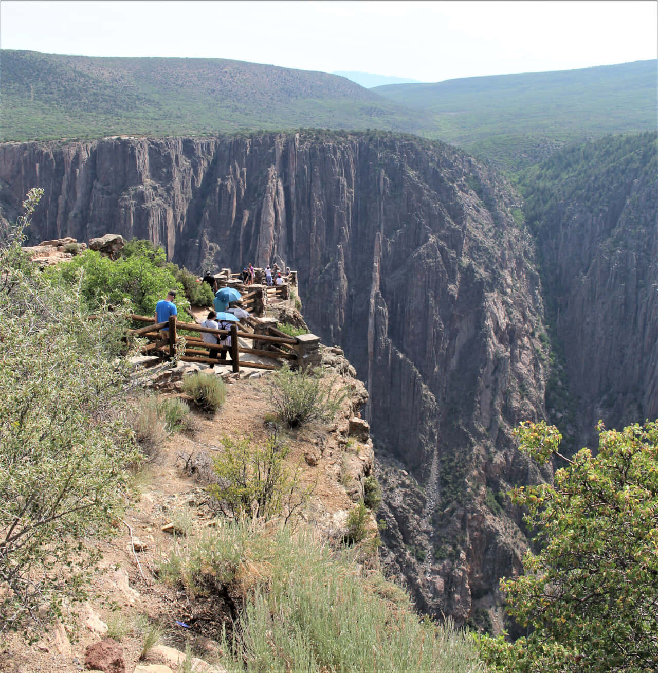 Black Canyon, wooden overlook railing, vast deep canyon, HD Phone Wallpaper