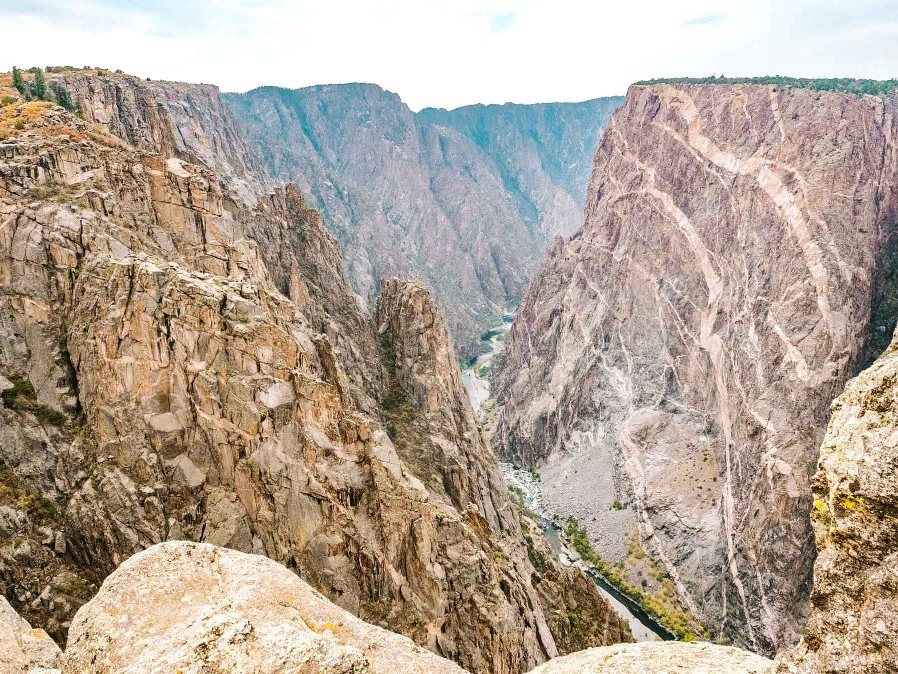 Black Canyon, deep canyon, steep rocky cliffs, HD Desktop Wallpaper