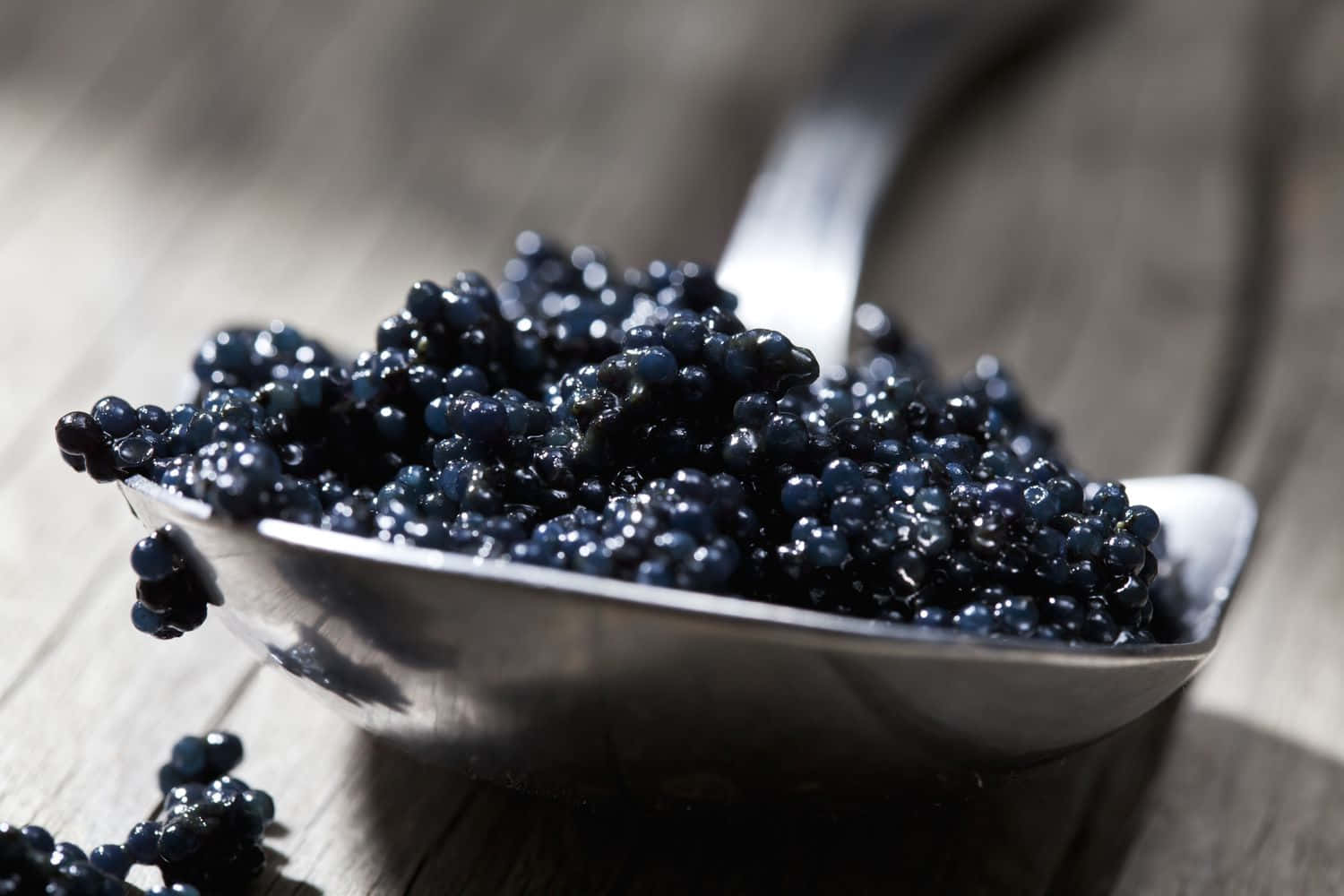 Black Caviar, silver spoon, weathered wooden surface, HD Desktop Wallpaper