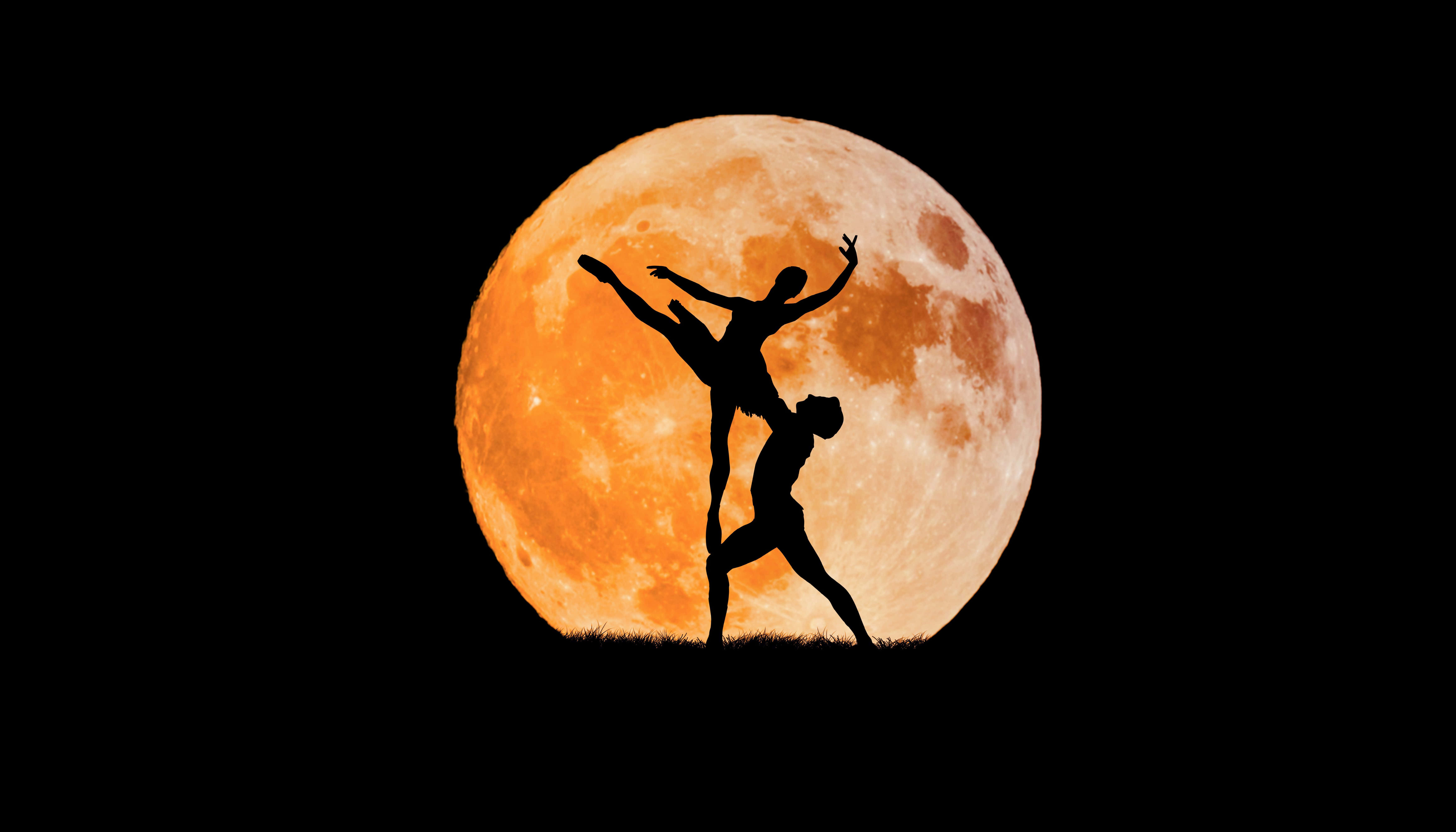 black couple, orange full moon, pitch black sky, 5K Desktop Wallpaper