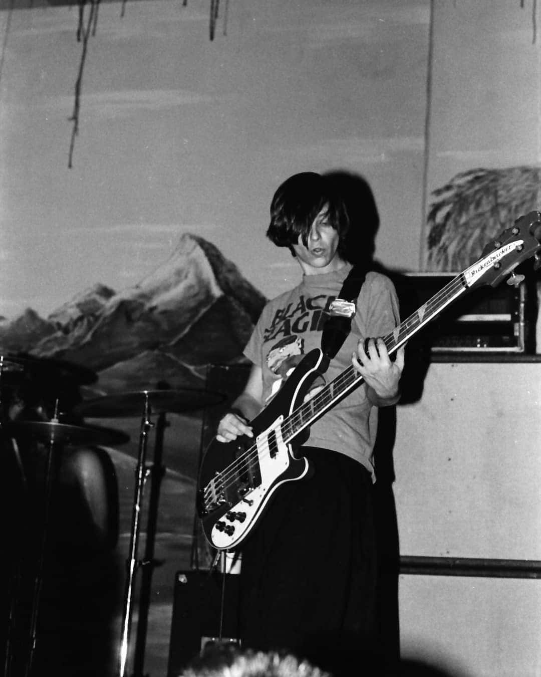 Black Flag Band, bass guitar, stage, HD Phone Wallpaper