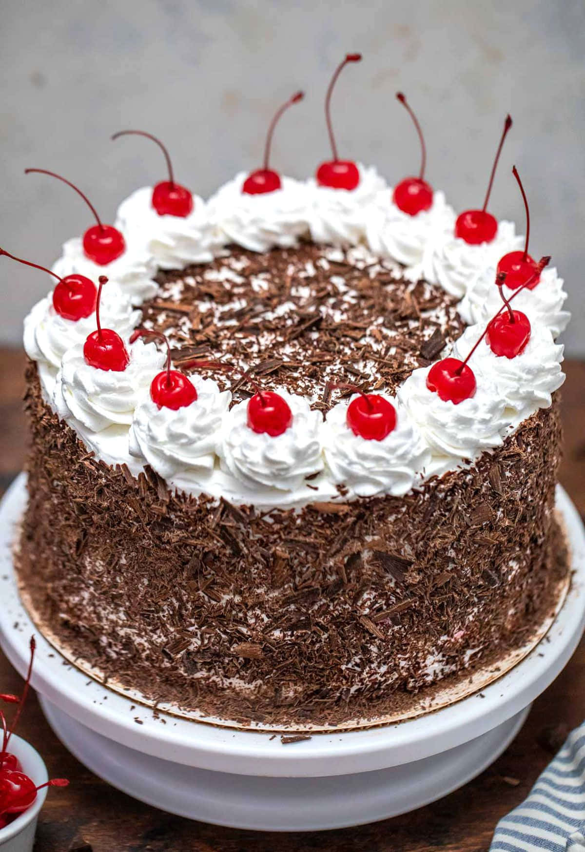 Black Forest Cake, chocolate cake, whipped cream, HD Phone Wallpaper