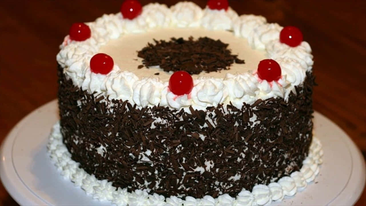 Black Forest Cake, whipped cream, chocolate shavings, HD Desktop Wallpaper