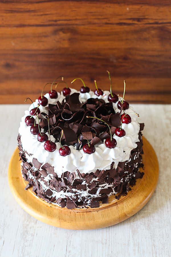 Black Forest Cake, whipped cream, chocolate shavings, SD Phone Wallpaper
