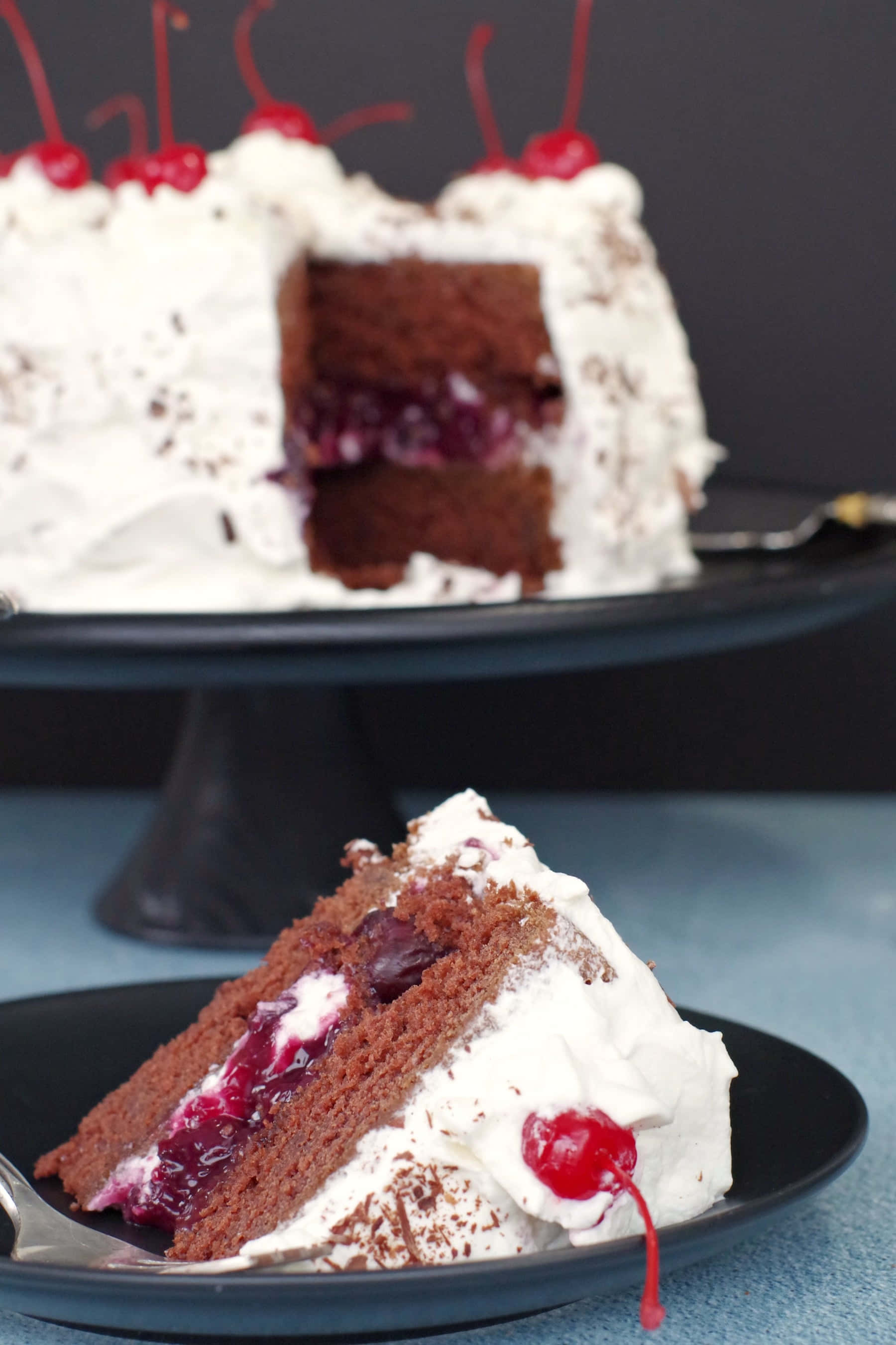 Black Forest Cake, chocolate cake, cherry filling, 2K Phone Wallpaper