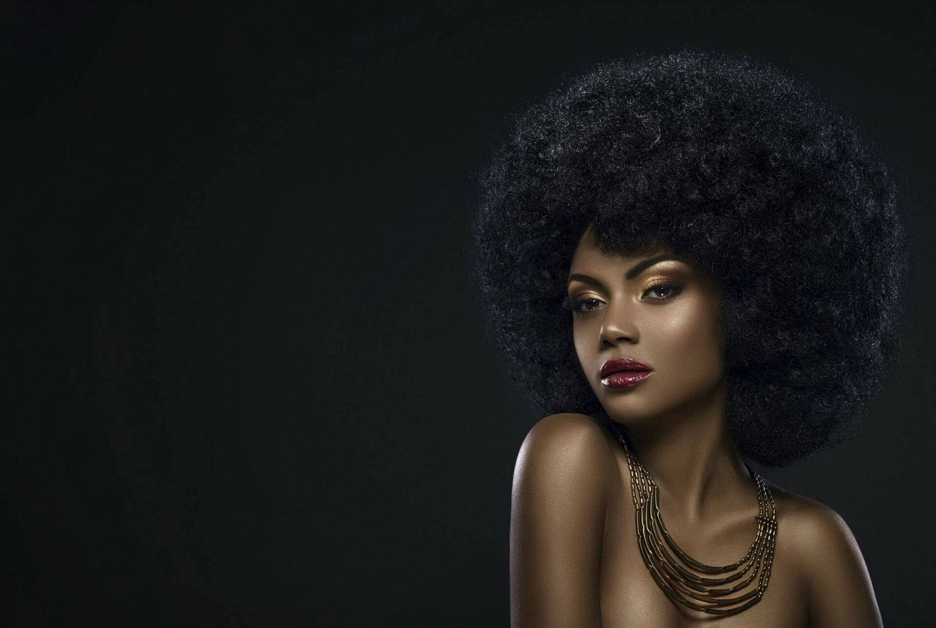 voluminous afro hairstyle, gold jewelry, dark background, Full HD Desktop Wallpaper