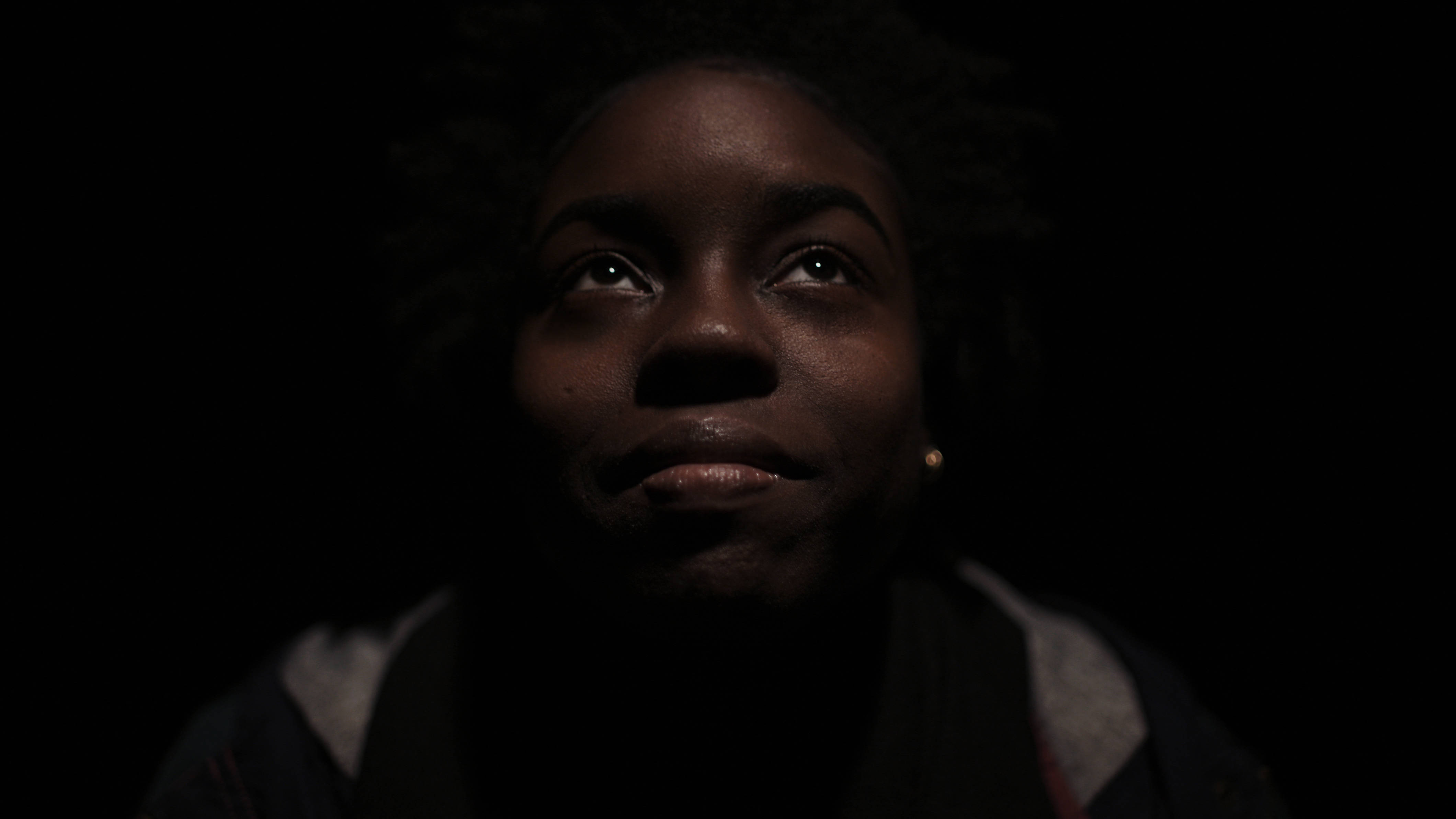 Black Girl, dark skin, curly hair, 4K Desktop Wallpaper