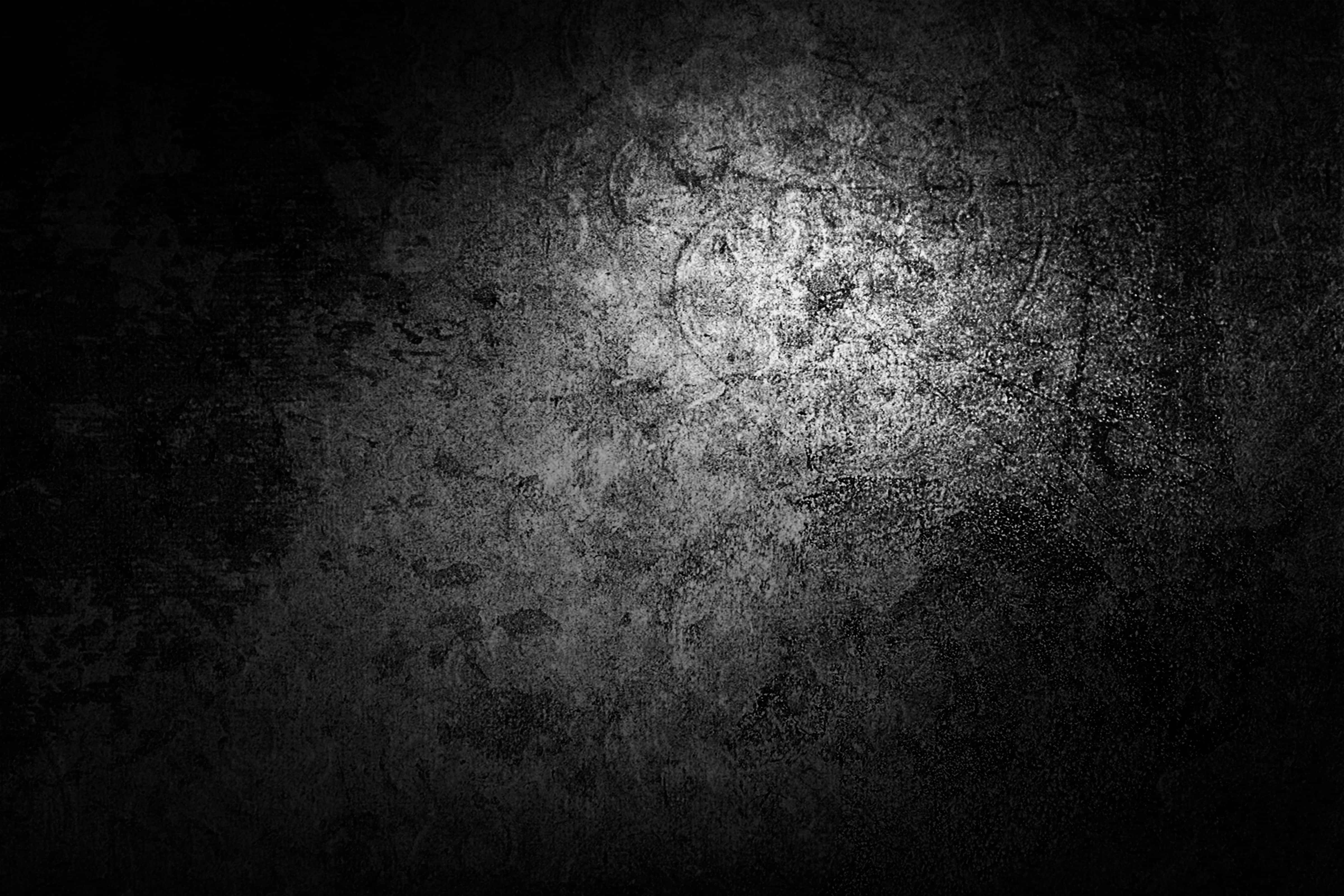 black grunge texture, monochrome textured wall, central spotlight, 4K Desktop Wallpaper