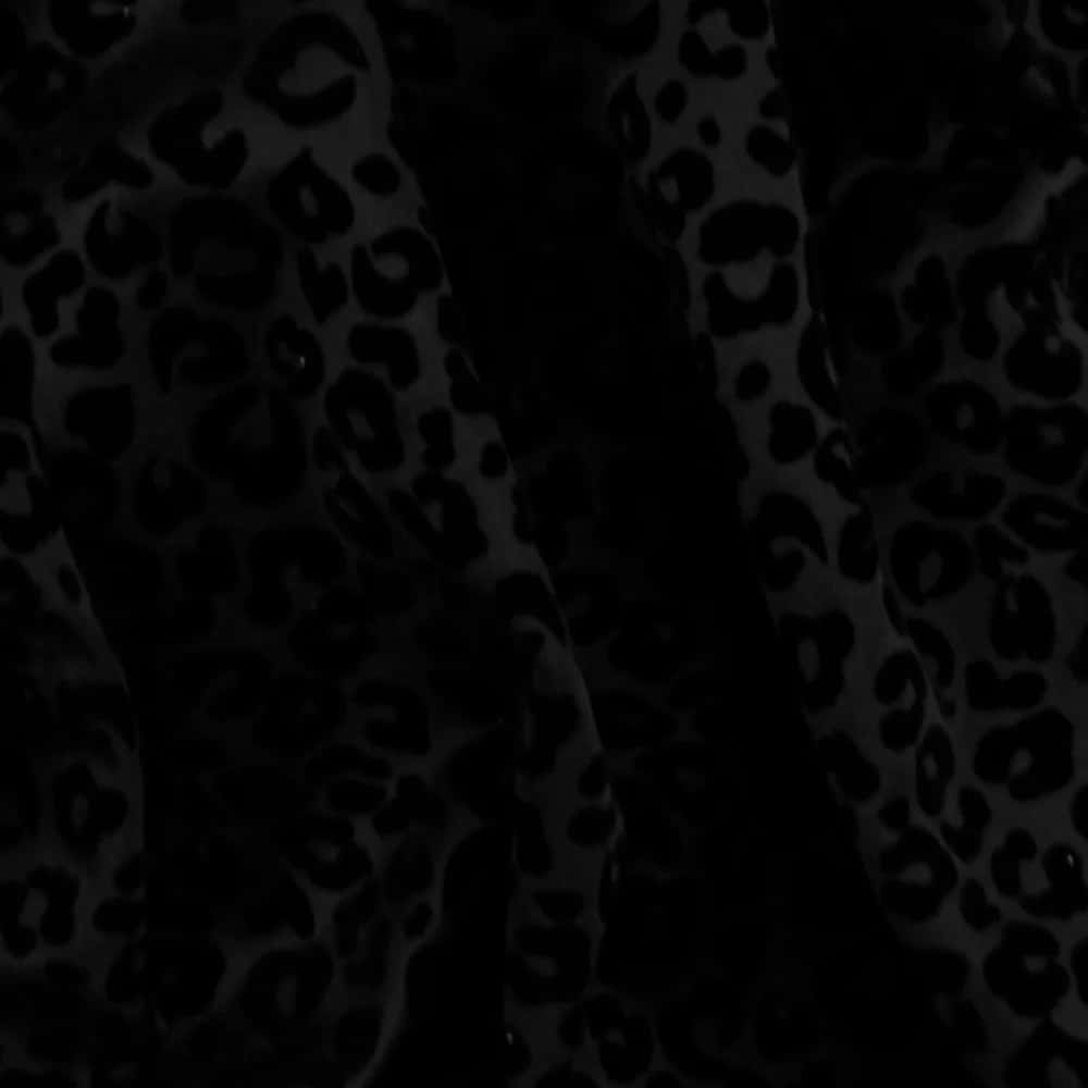 black leopard print pattern, black and dark gray leopard print fabric, soft folds, SD Desktop Wallpaper
