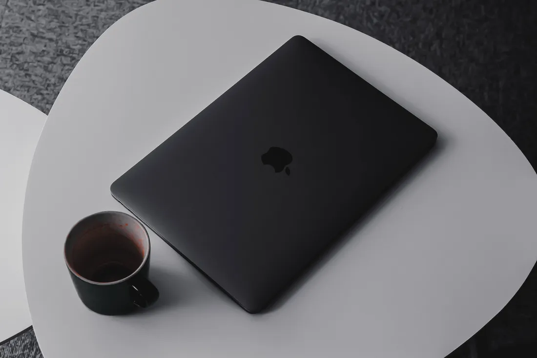 Black Mac