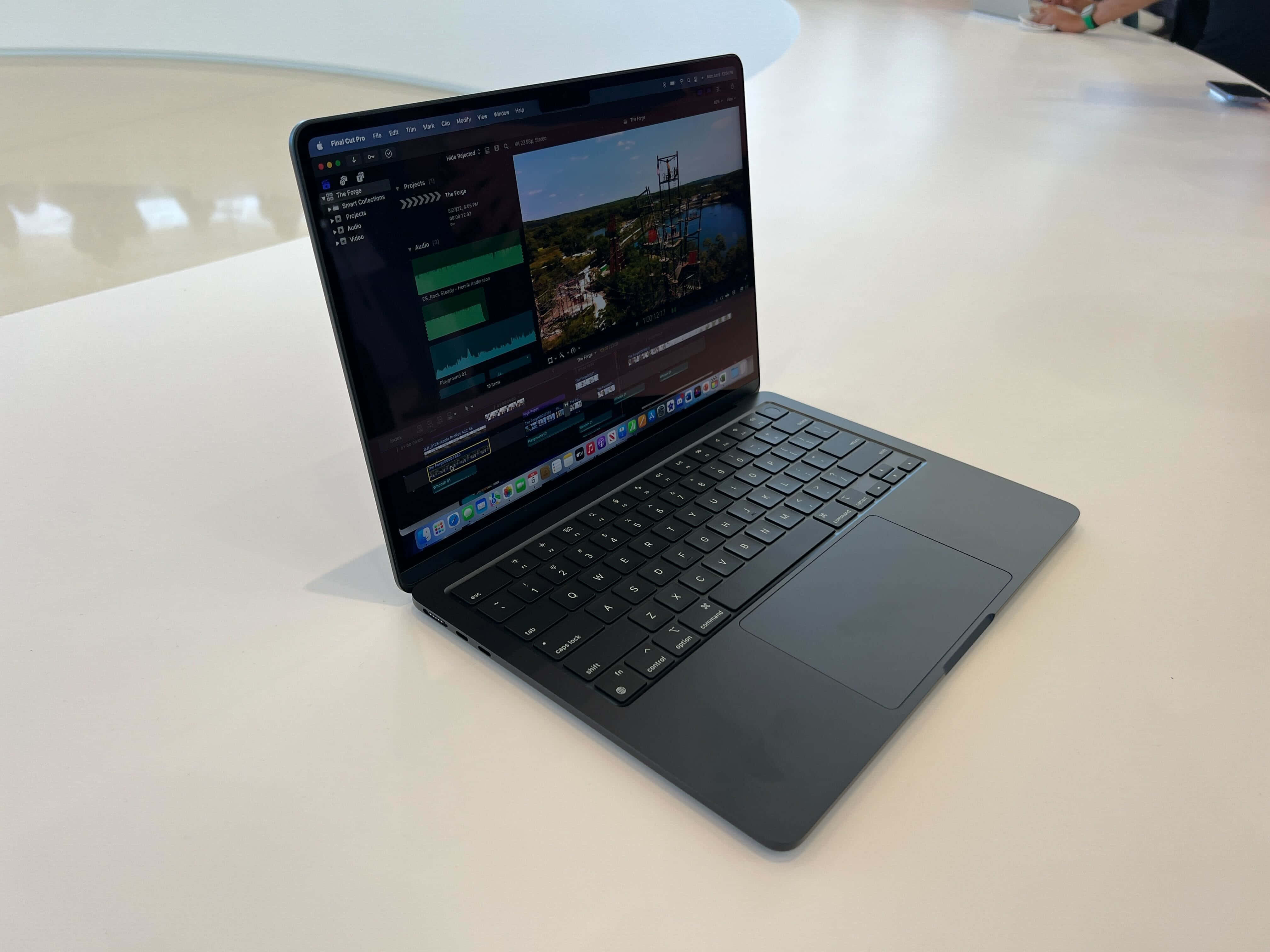 Black Macbook, 4032 x 3024, dark gray, 4K Desktop Wallpaper