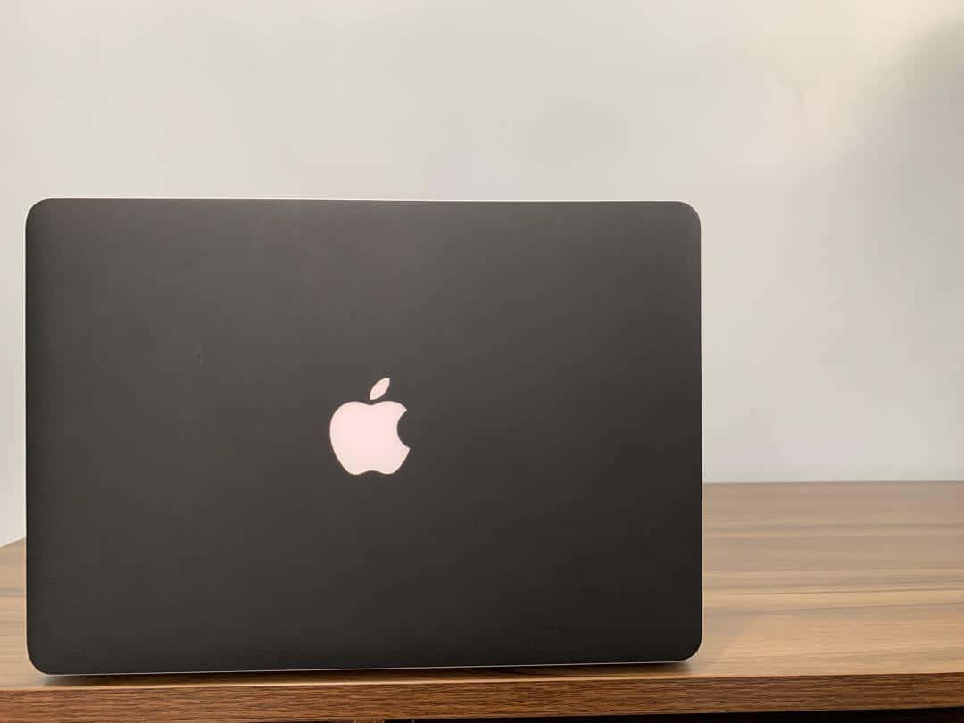 Black Macbook, MacBook, glowing apple logo, SD Desktop Wallpaper